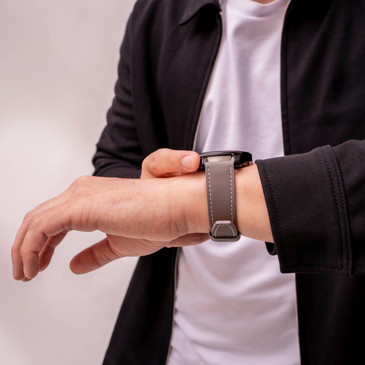 Leather Strap 'One Push', grey, lifestyle photo
