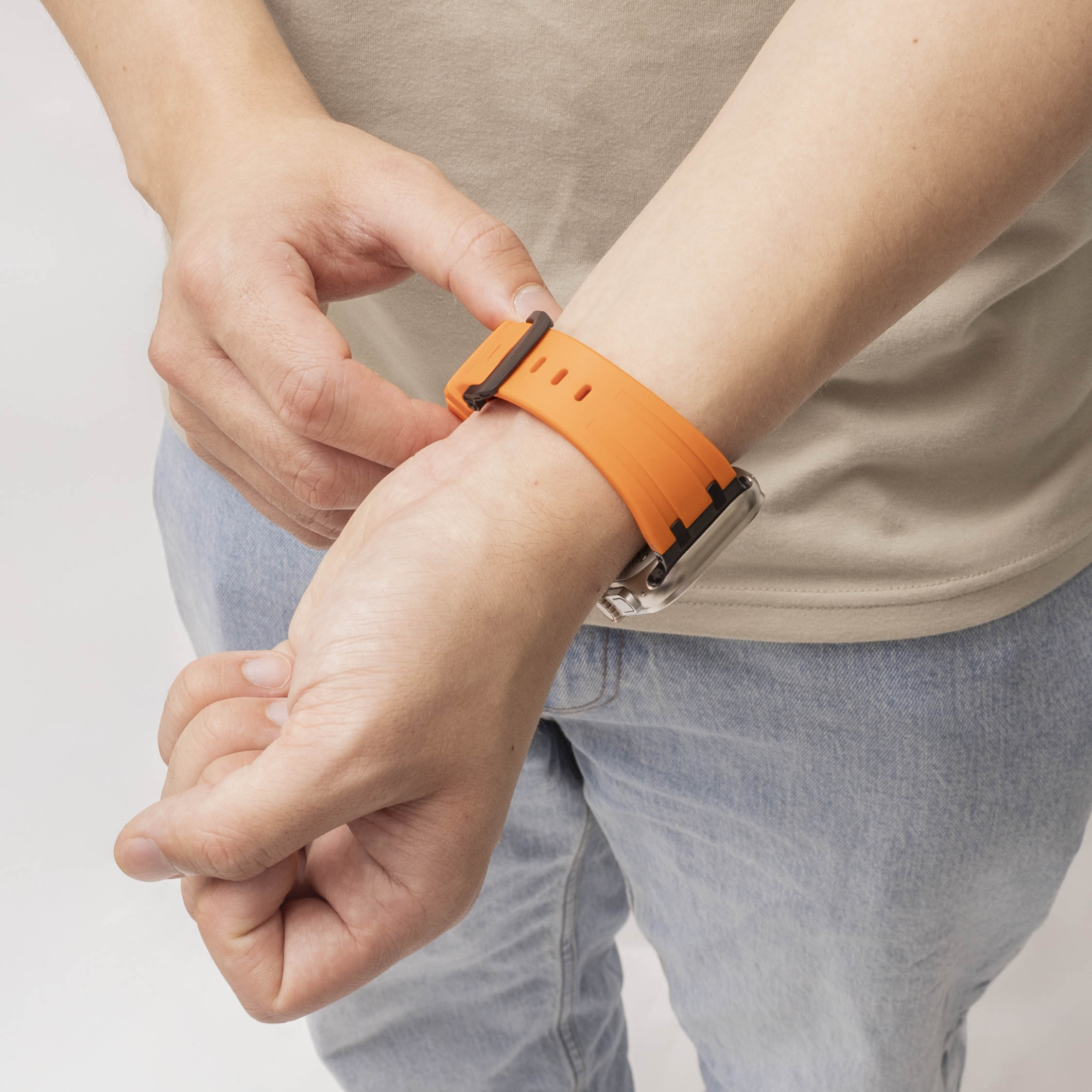 Bandz Apple Watch Ultra Silikonarmband Luxus Liquid (Orange/Schwarz)