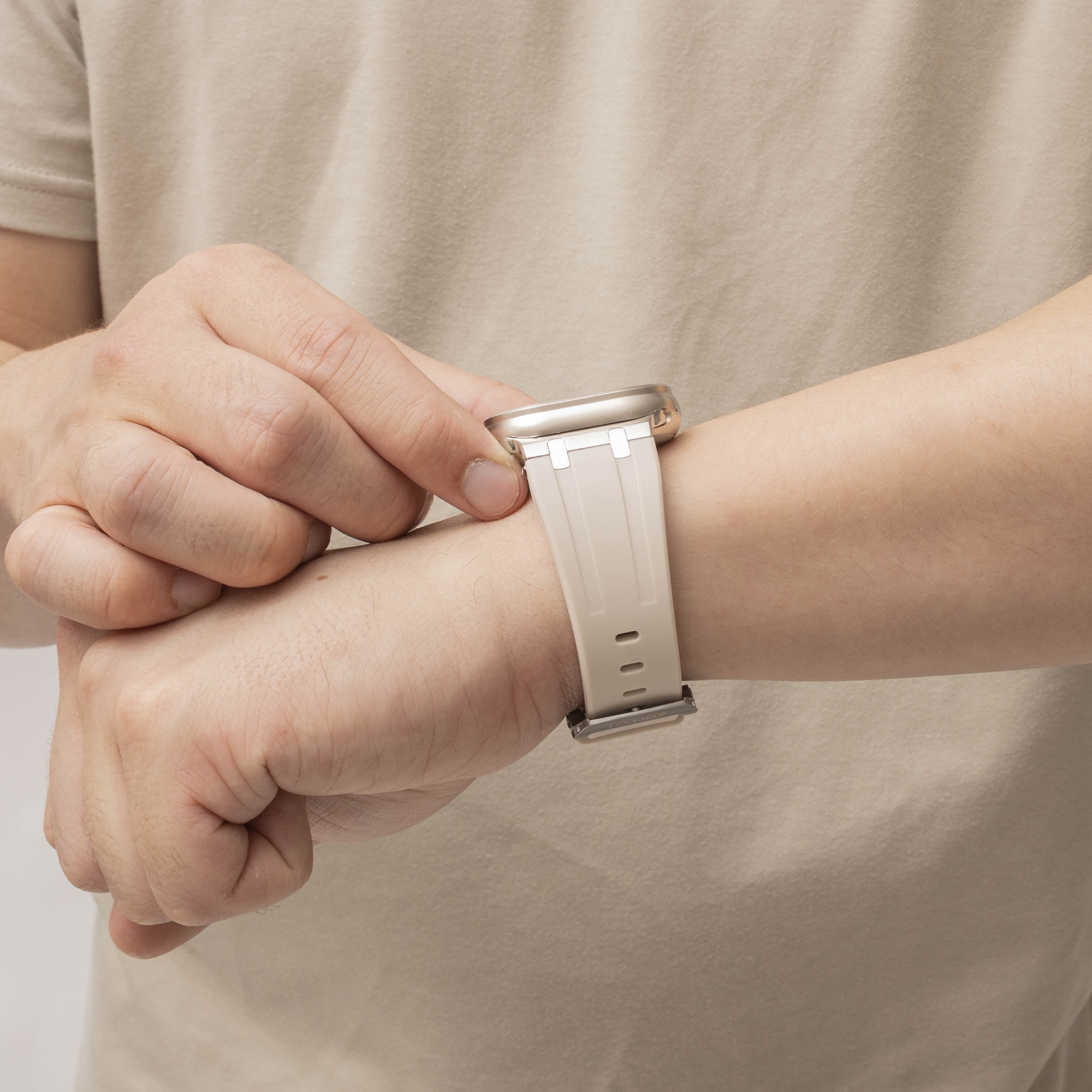 Bandz Bracelet silicone 'Luxe Liquid' Apple Watch Ultra (beige avec titane)