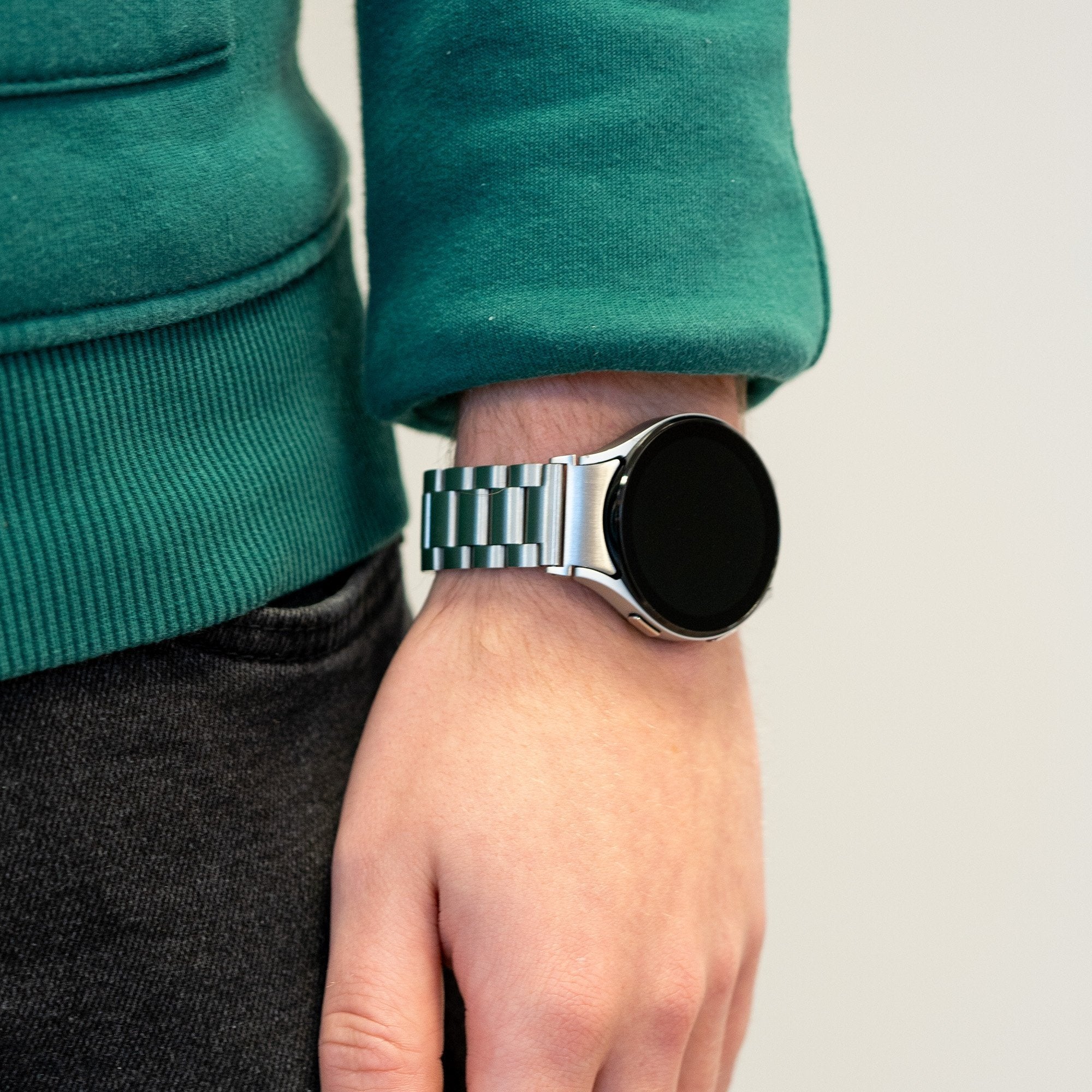 Steel Strap 'Classic', silver, lifestyle photo