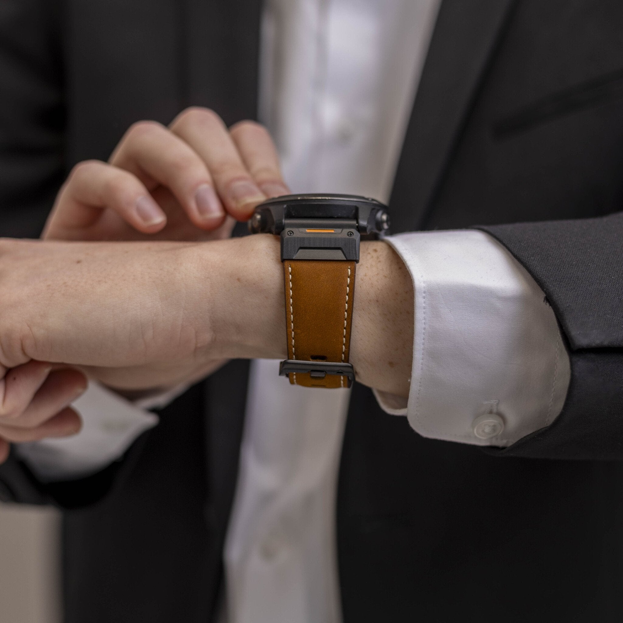 Garmin Descent MK2(i) Genuine Leather Strap (Brown)