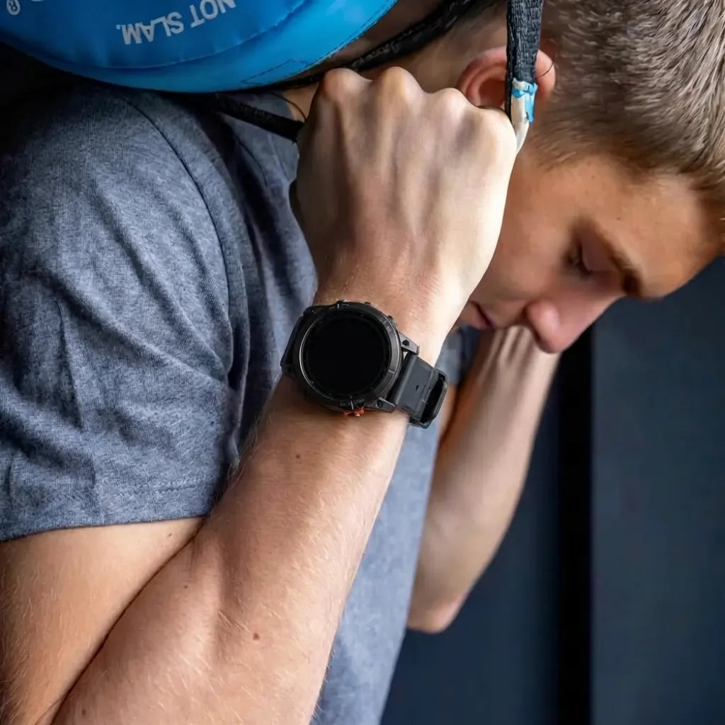 Correa deportiva con hebilla Garmin Fenix 7 (negro/gris)