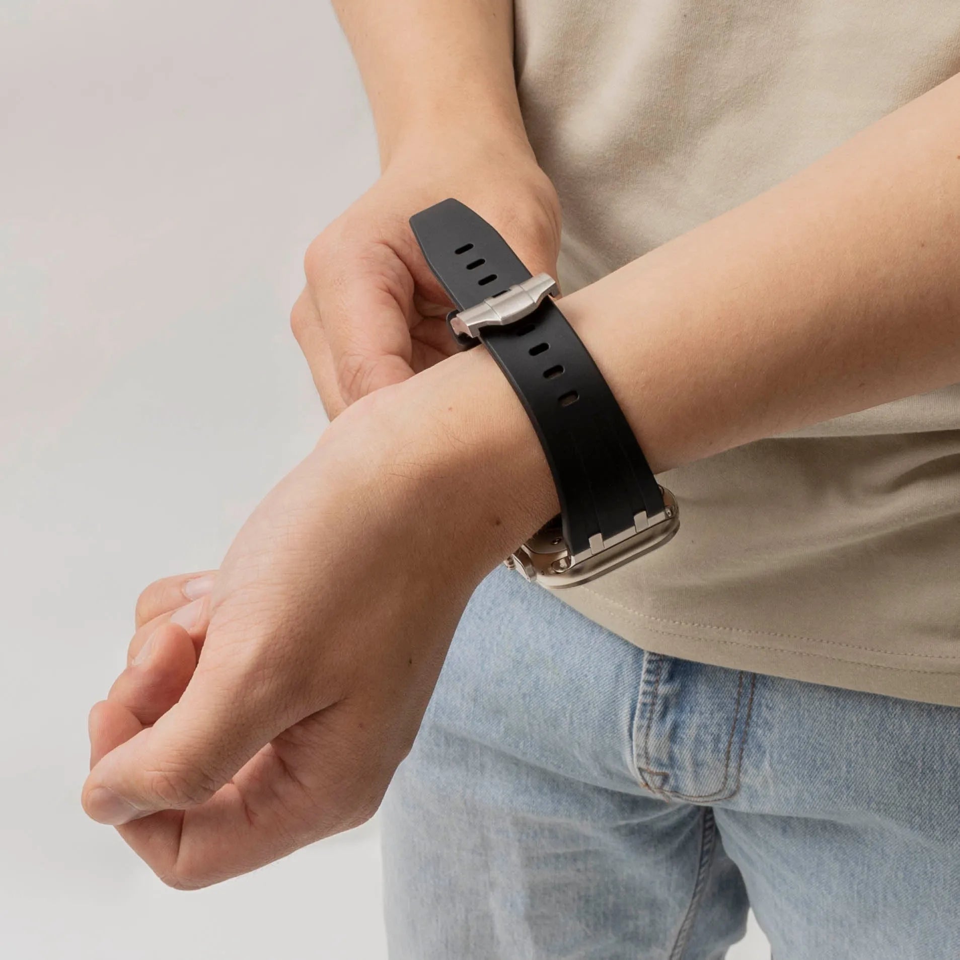 Apple Watch Luxury Liquid Silicone Strap (Black/Silver)