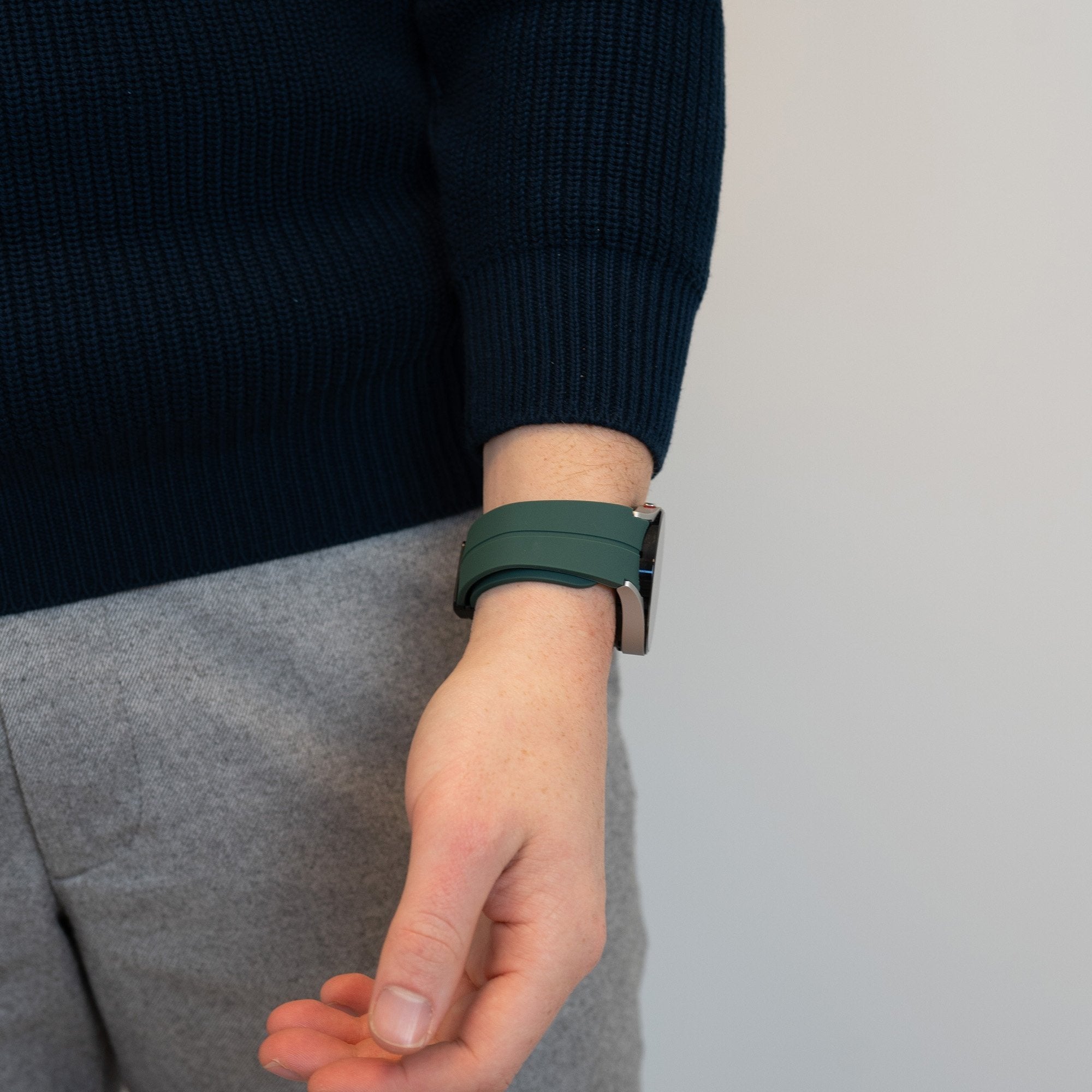 Bandz Samsung Galaxy Watch 6 - 40mm Silicone Strap with D-Buckle (Dark Green)