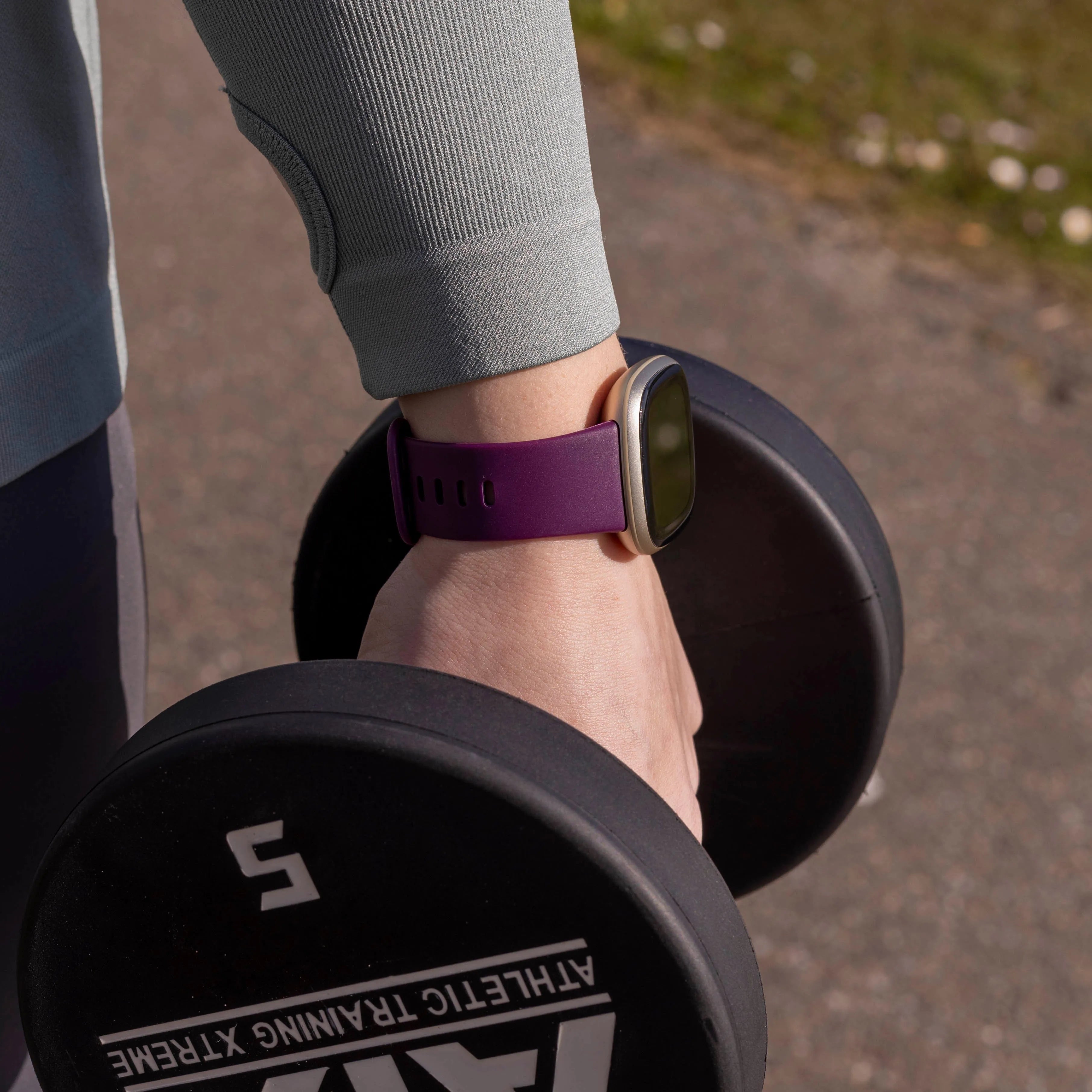 Bracelet silicone classique Fitbit Sense 2 (violet foncé)