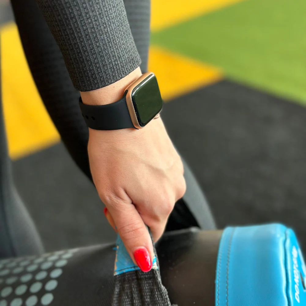 Apple Watch Silicone Strap (Black)