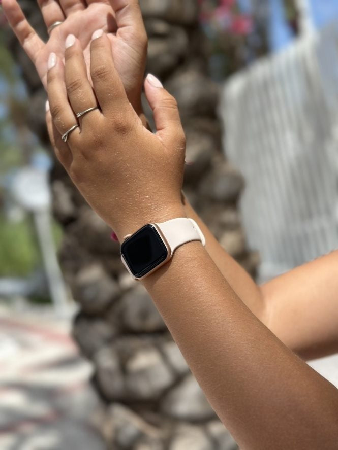 xoxo Wildhearts Apple Watch Silikonarmband (Beige)