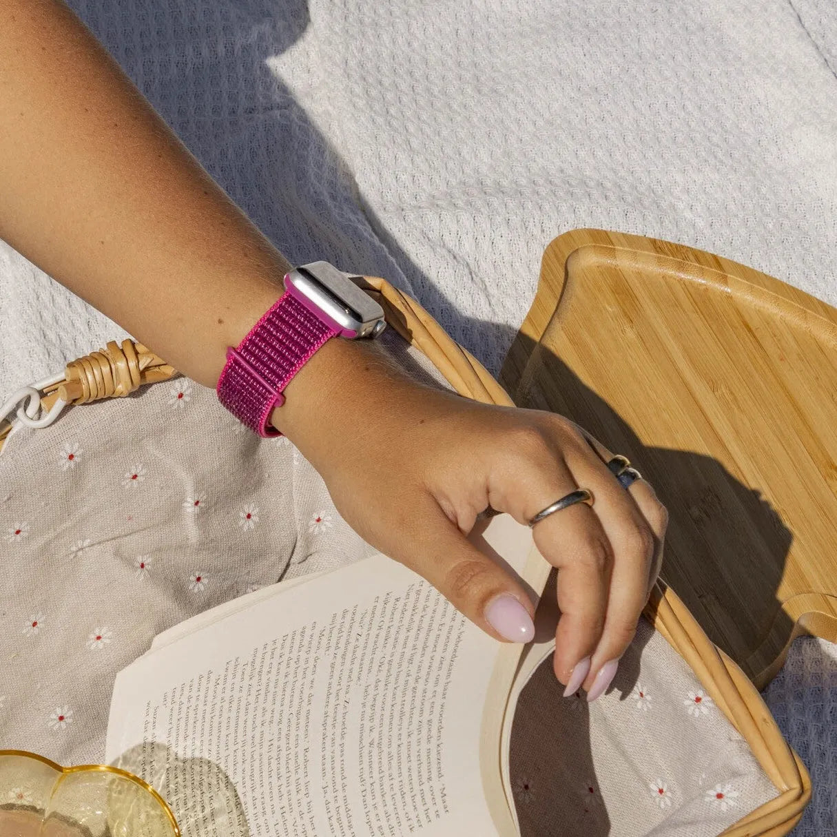 xoxo Wildhearts Apple Watch nylon bandje (pitaya)