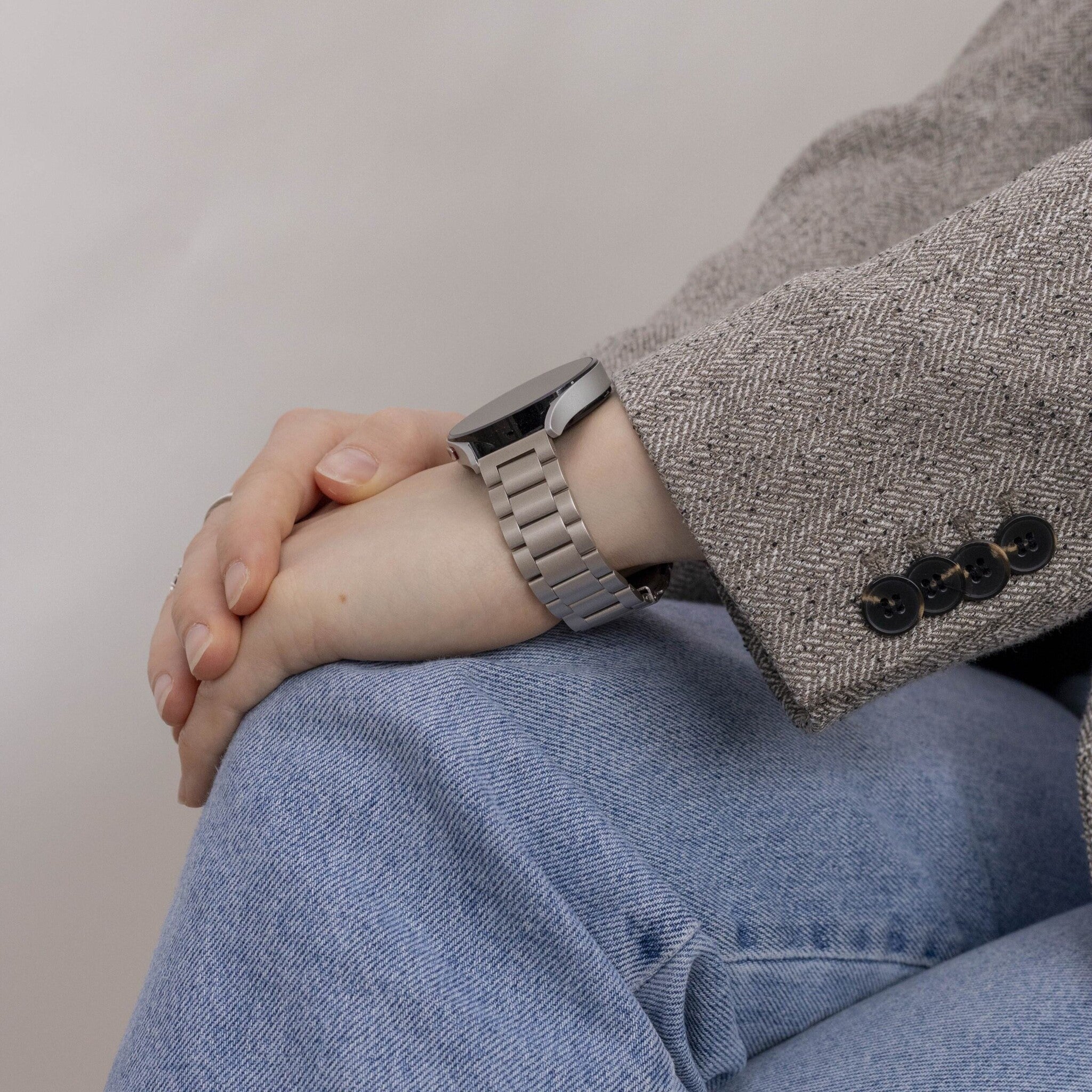 Samsung Galaxy Watch 6 Classic 47mm Steel Strap (Starlight)