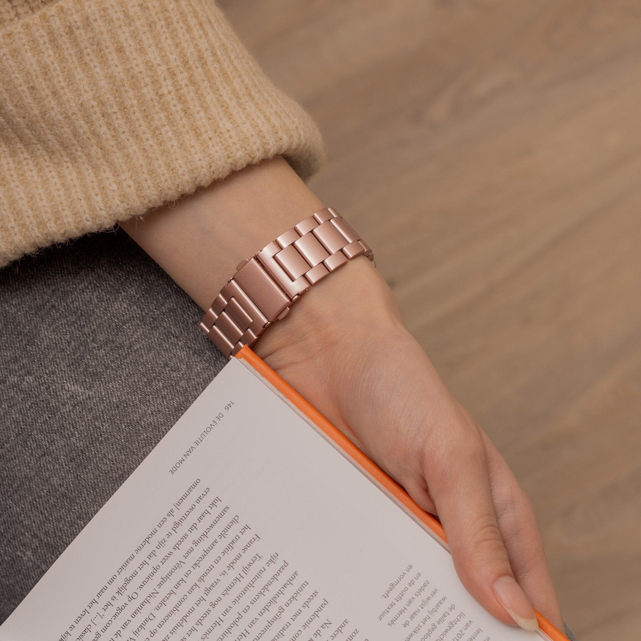 Samsung Galaxy Watch 6 Classic 47mm Steel Strap (Pink)