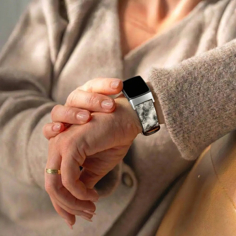 Fitbit Charge 6 Modern Leather Strap (Snake)