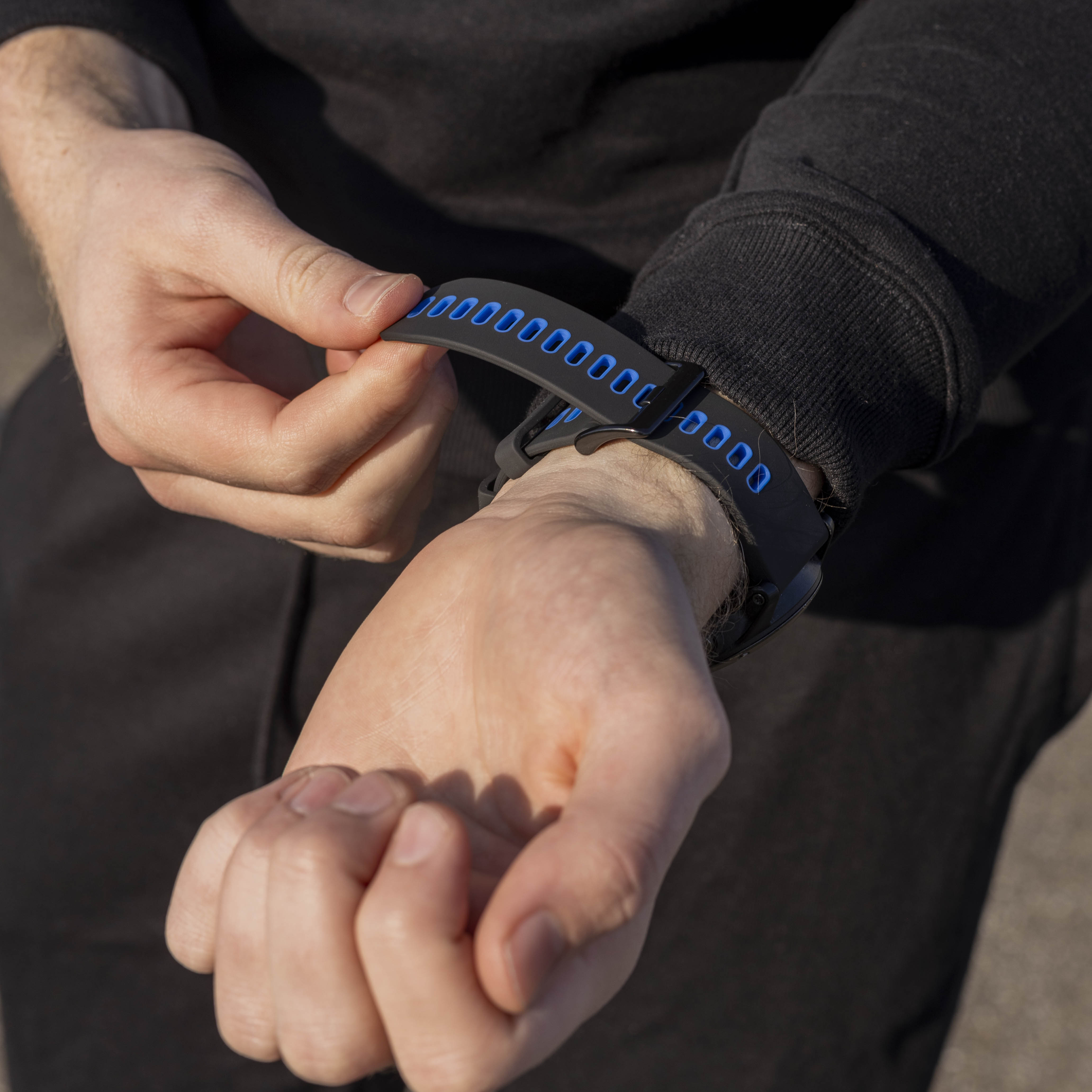 Garmin Fenix 5x/6x Sport Strap (Black/Blue)