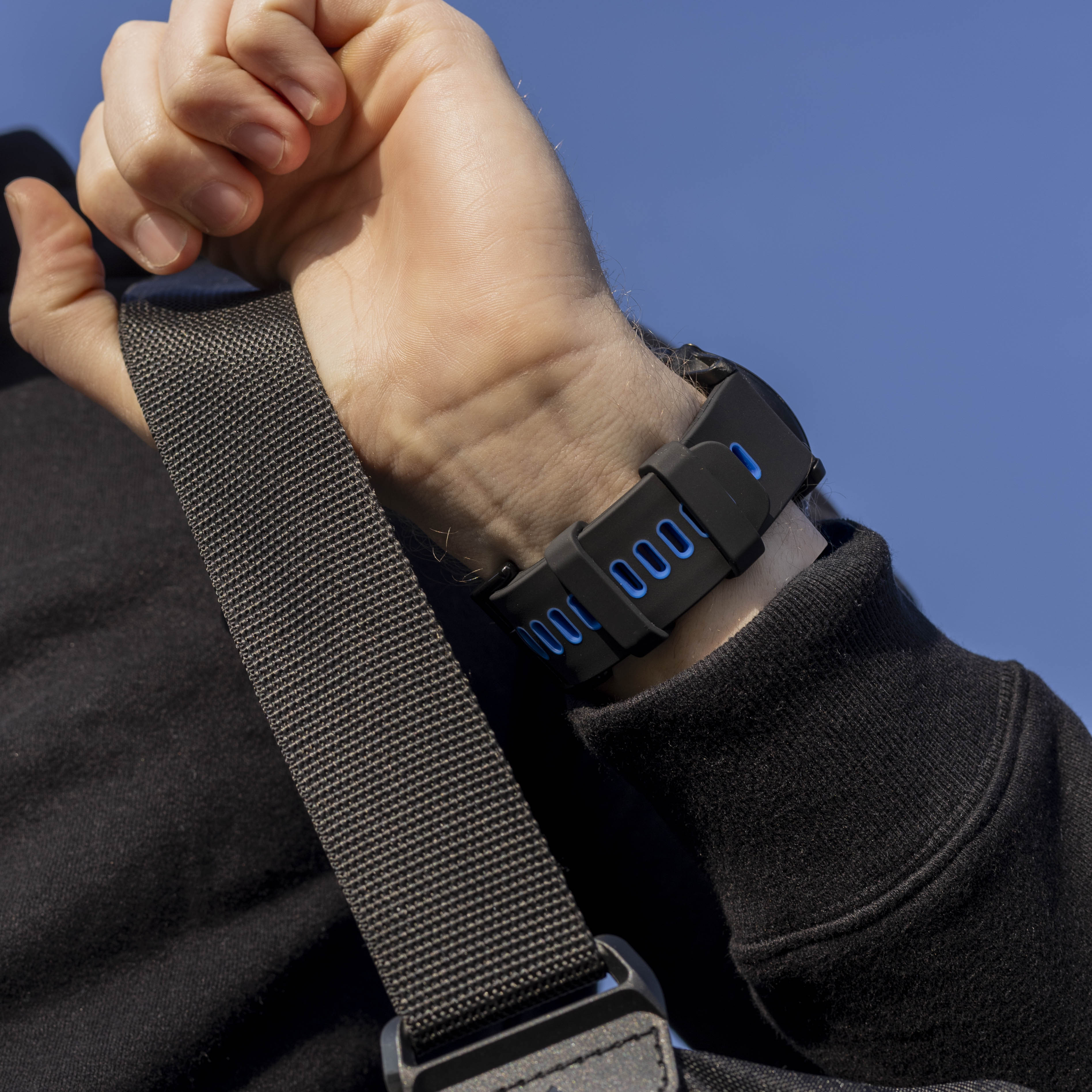 Garmin Fenix 3 Sport Strap with Buckle (Black/Blue)
