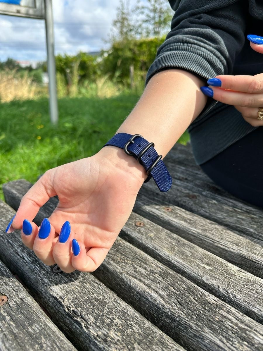 Fossil Gen 4 Explorist (HR) Nylon Strap with Buckle (Blue)