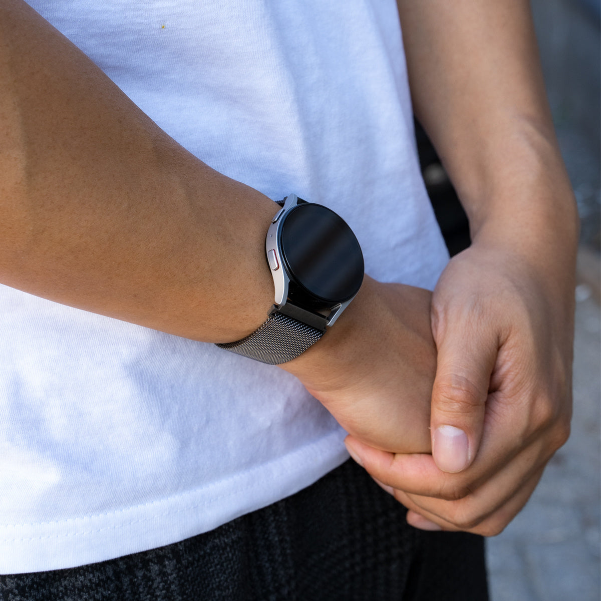 Garmin Venu 3 Milanese Strap (Black)