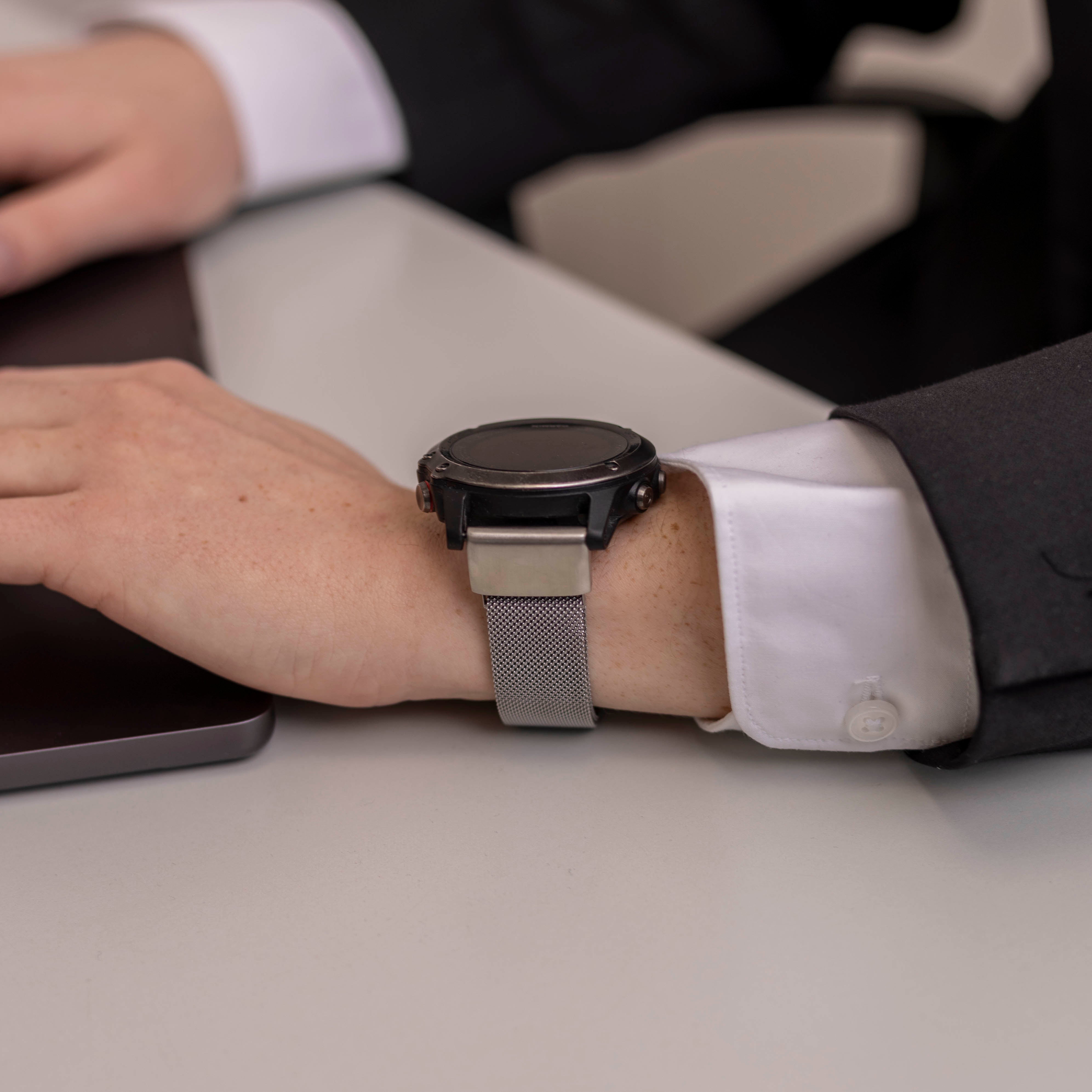 Garmin Epix Pro (Gen 2) 51mm Milanese Strap (Silver)