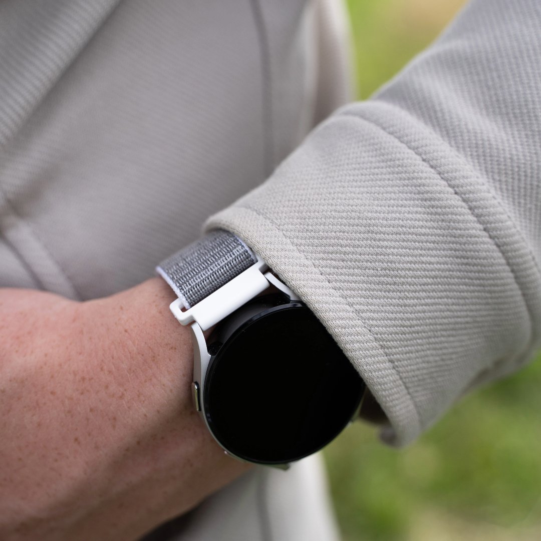 Garmin Forerunner 255s Nylon Strap (Seashell)