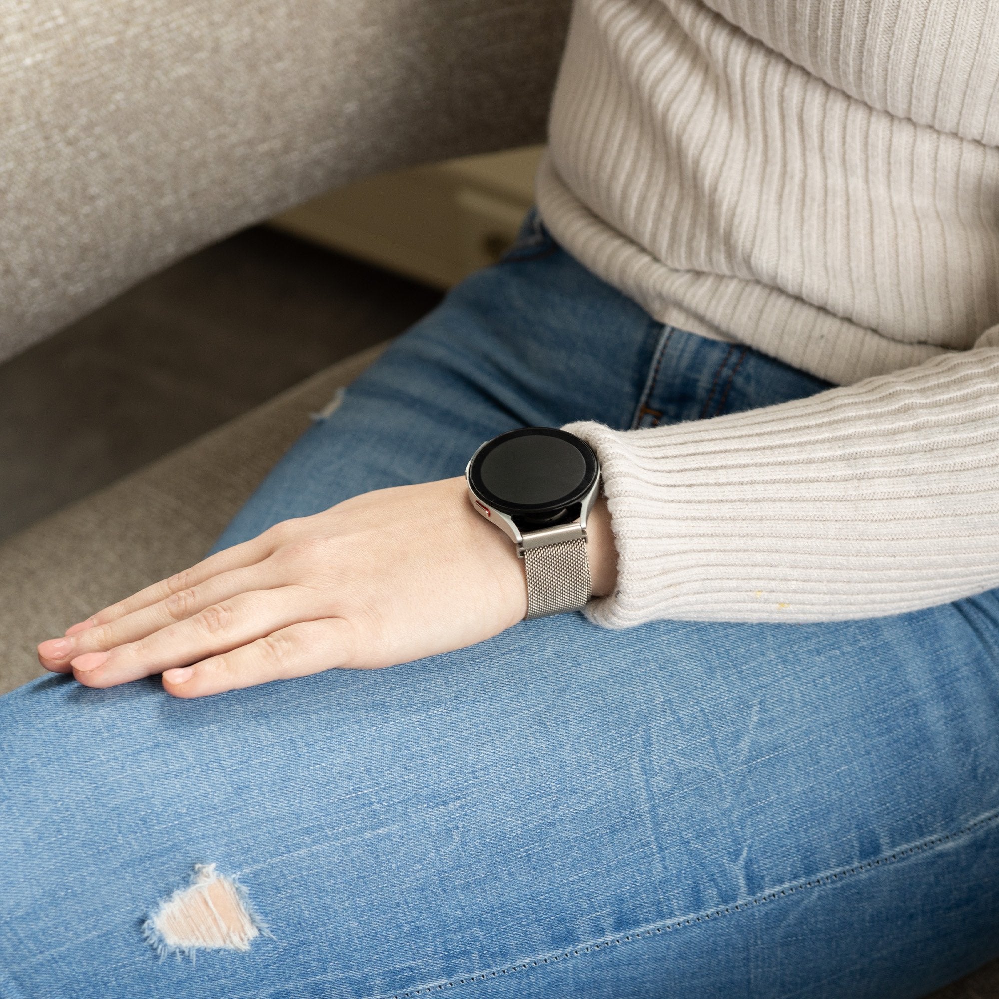 Samsung Galaxy Watch 6 Classic 47mm Milanese Strap (Starlight)