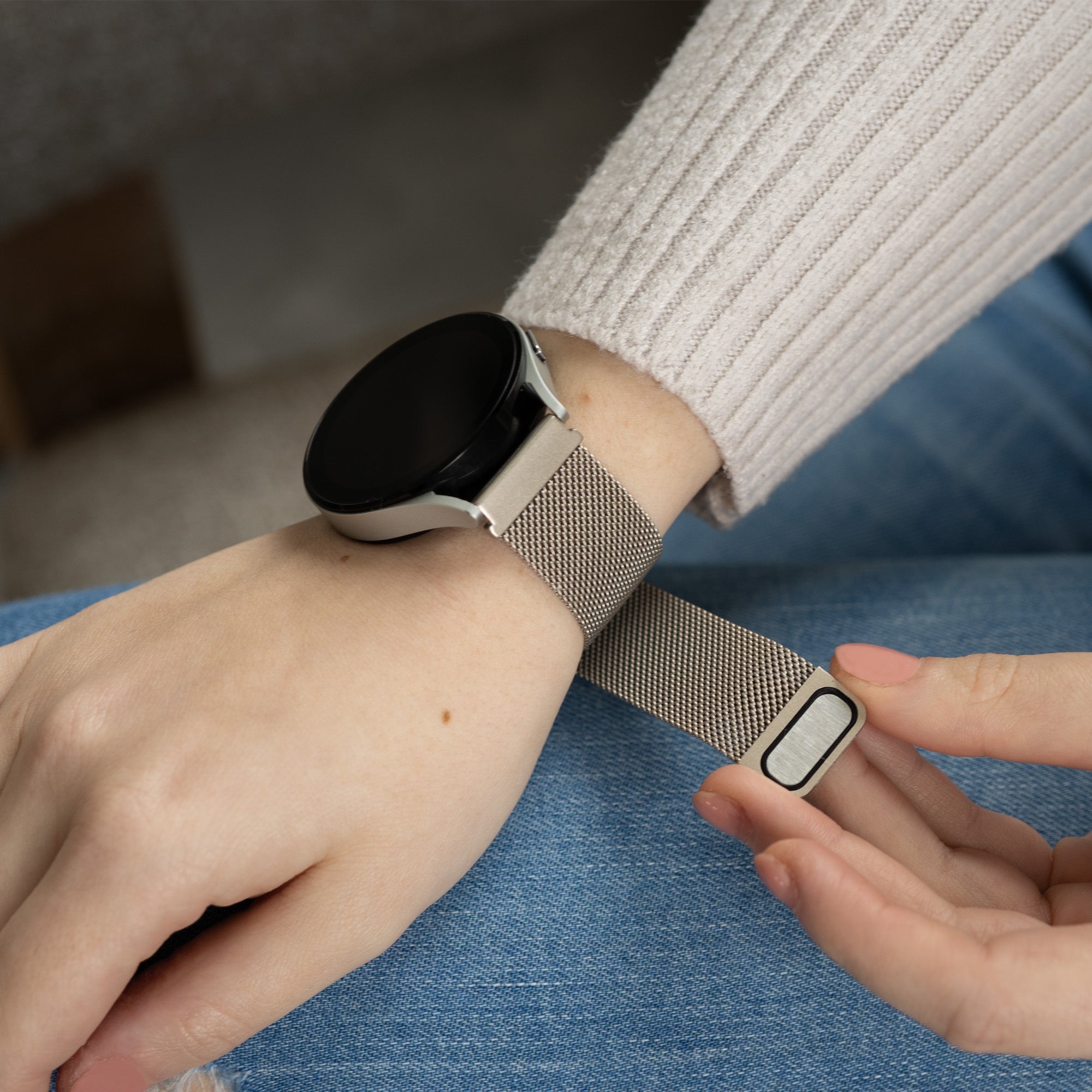 Samsung Galaxy Watch 6 Classic 47mm Milanese Strap (Starlight)