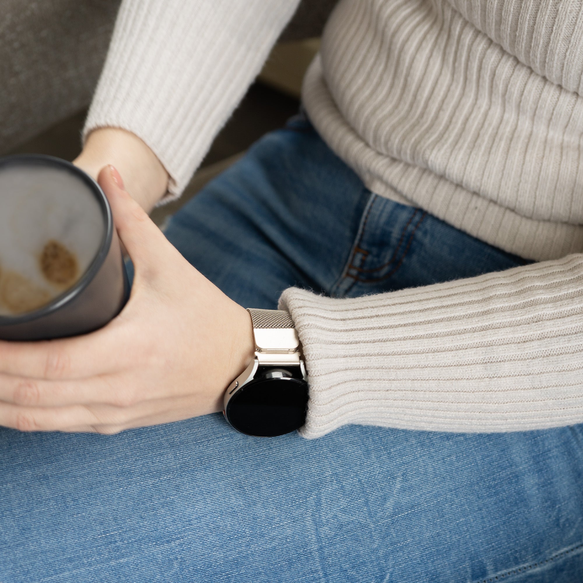 Samsung Galaxy Watch 4 44mm Milanese Strap (Starlight)