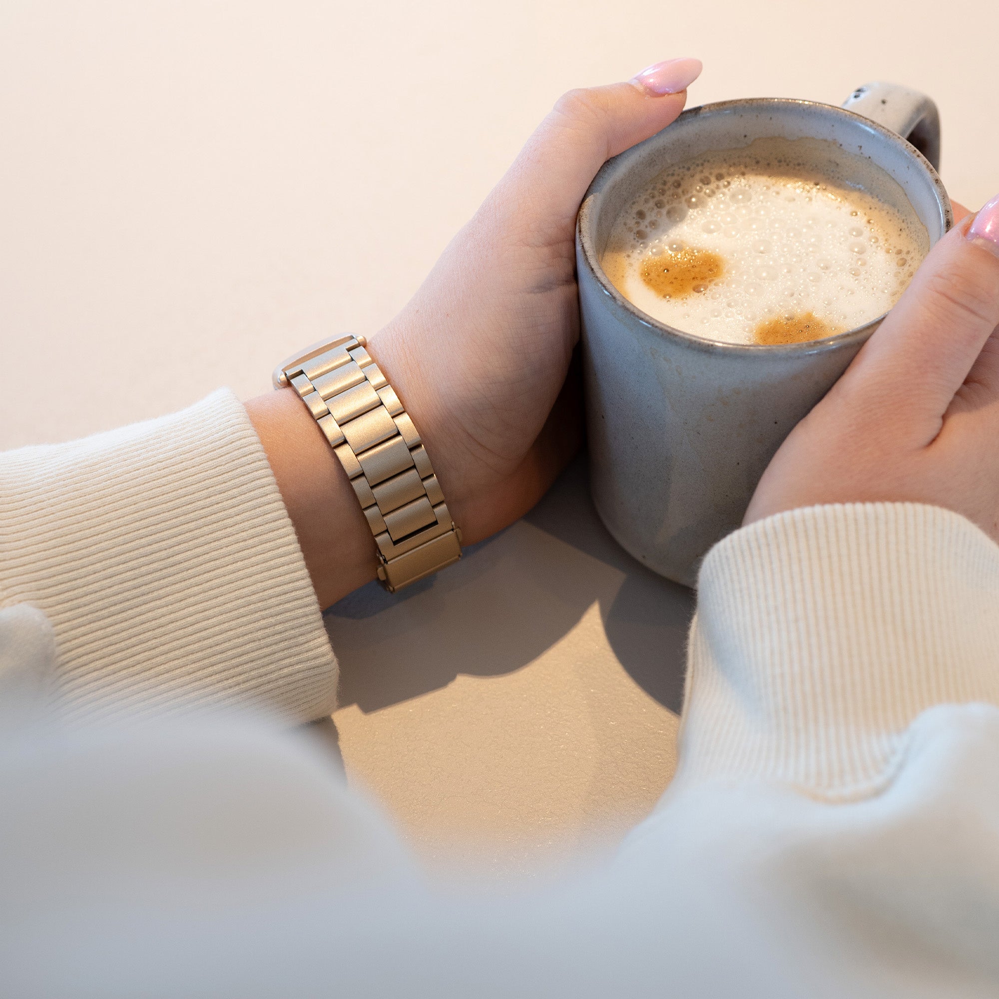 Fitbit Charge 5 Steel Strap (Champagne)