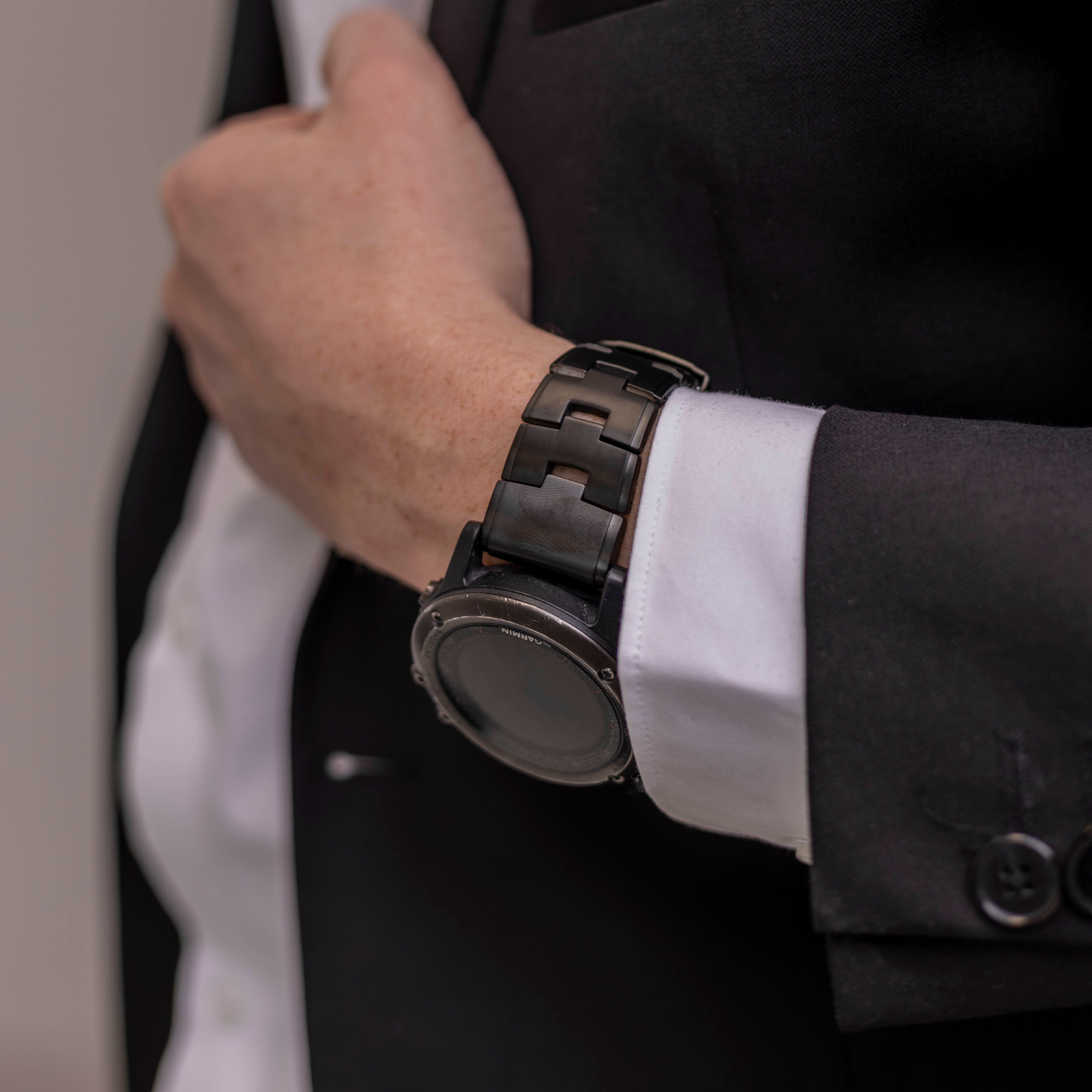 Bandz Garmin Fenix 8 - 51mm Titanium Link Strap (Black)