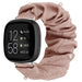 Fitbit Versa 3 Scrunchie Armband (Beige mit Perlen)