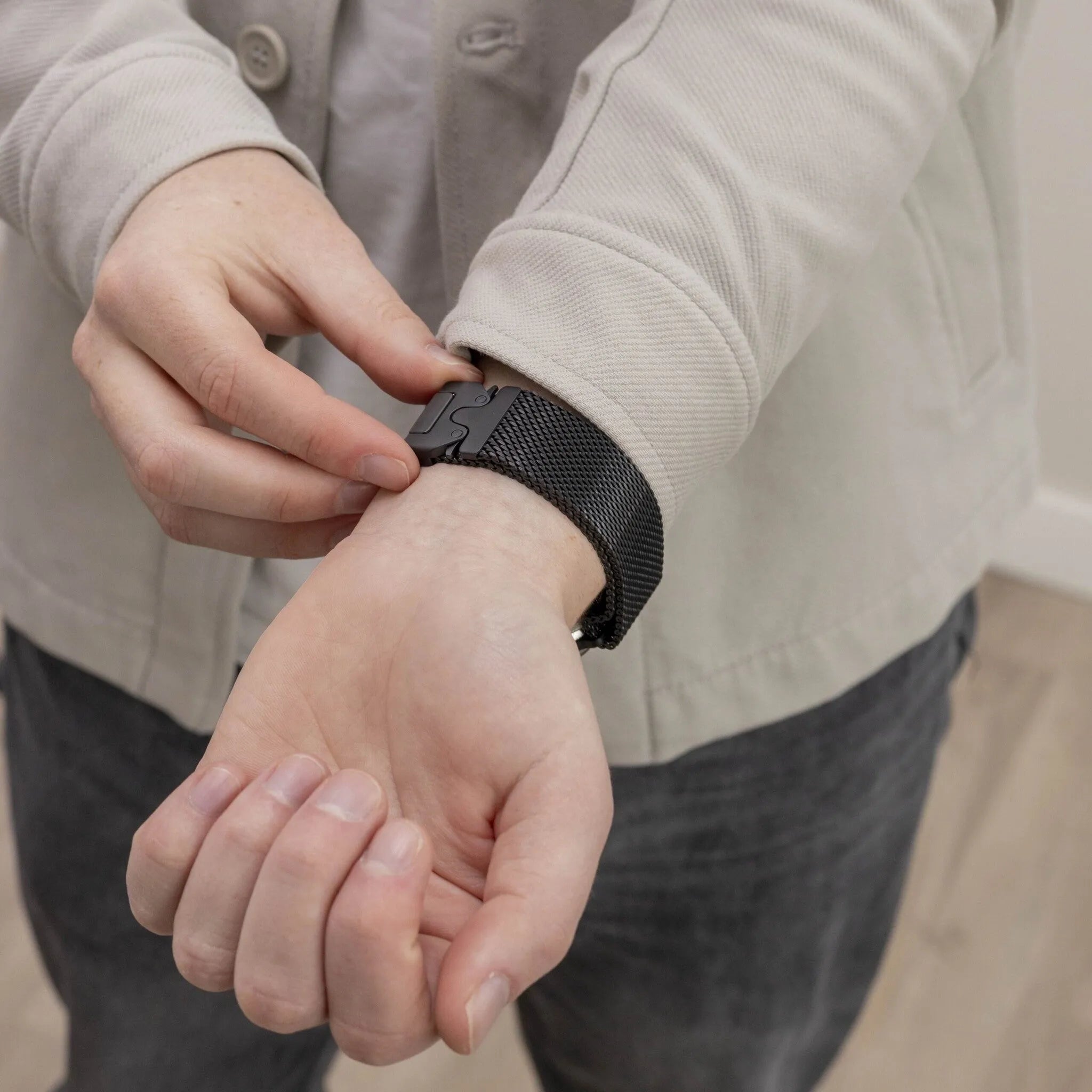 Bracelet Milanais en titane Apple Watch (noir)