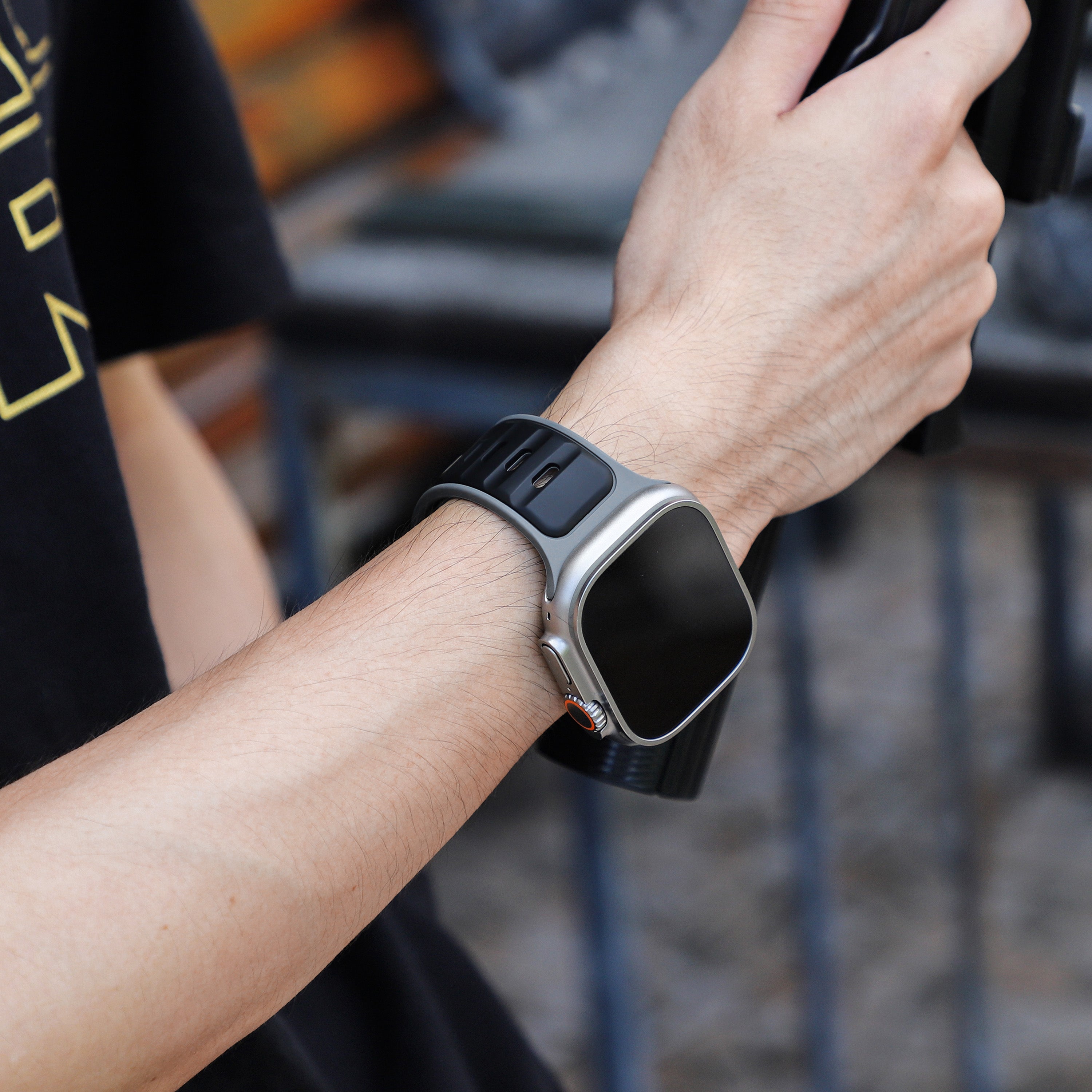 Correa de silicona premium outdoor Apple Watch (negra/gris)