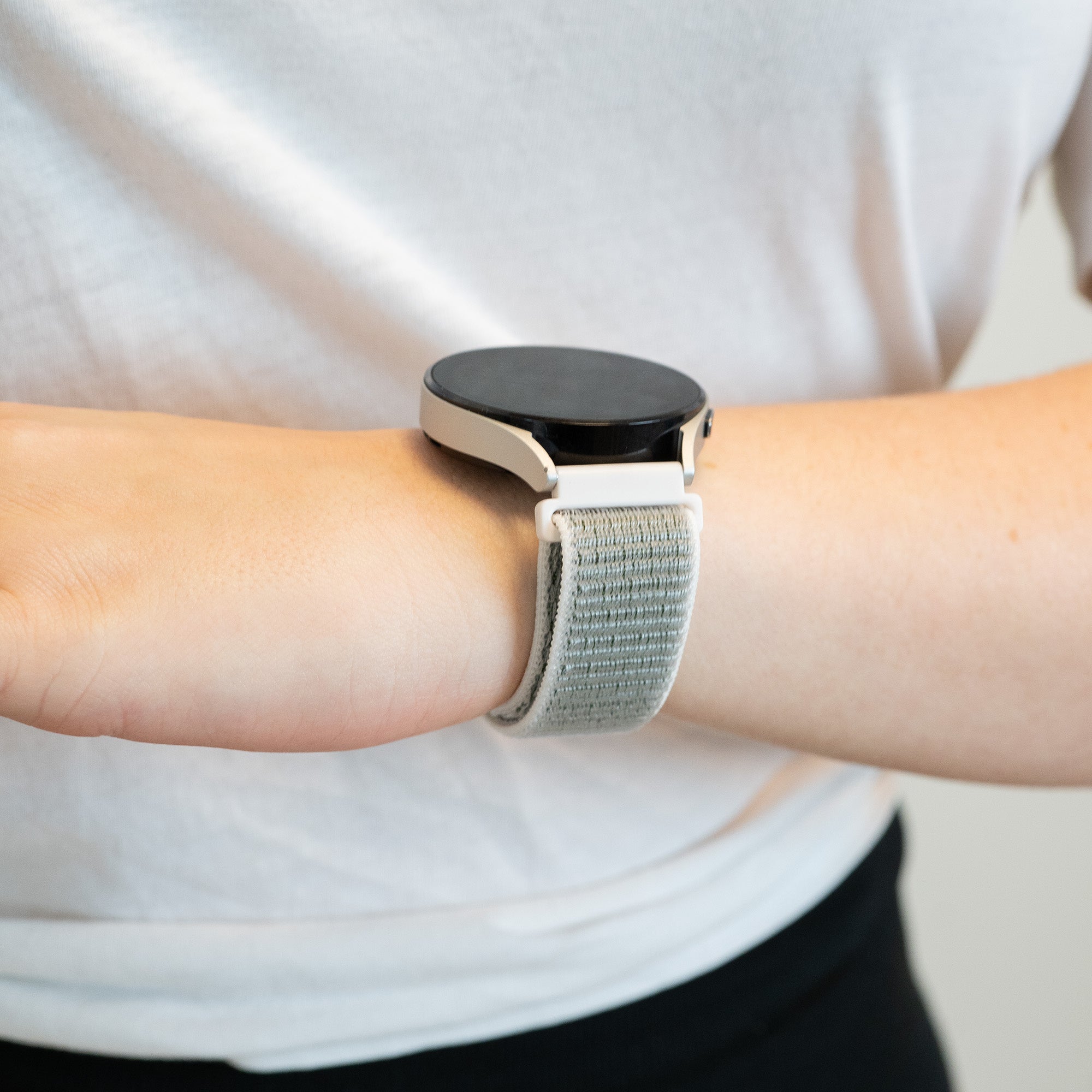 Bandz Amazfit Active 2 Nylon Loop Strap (Grey)