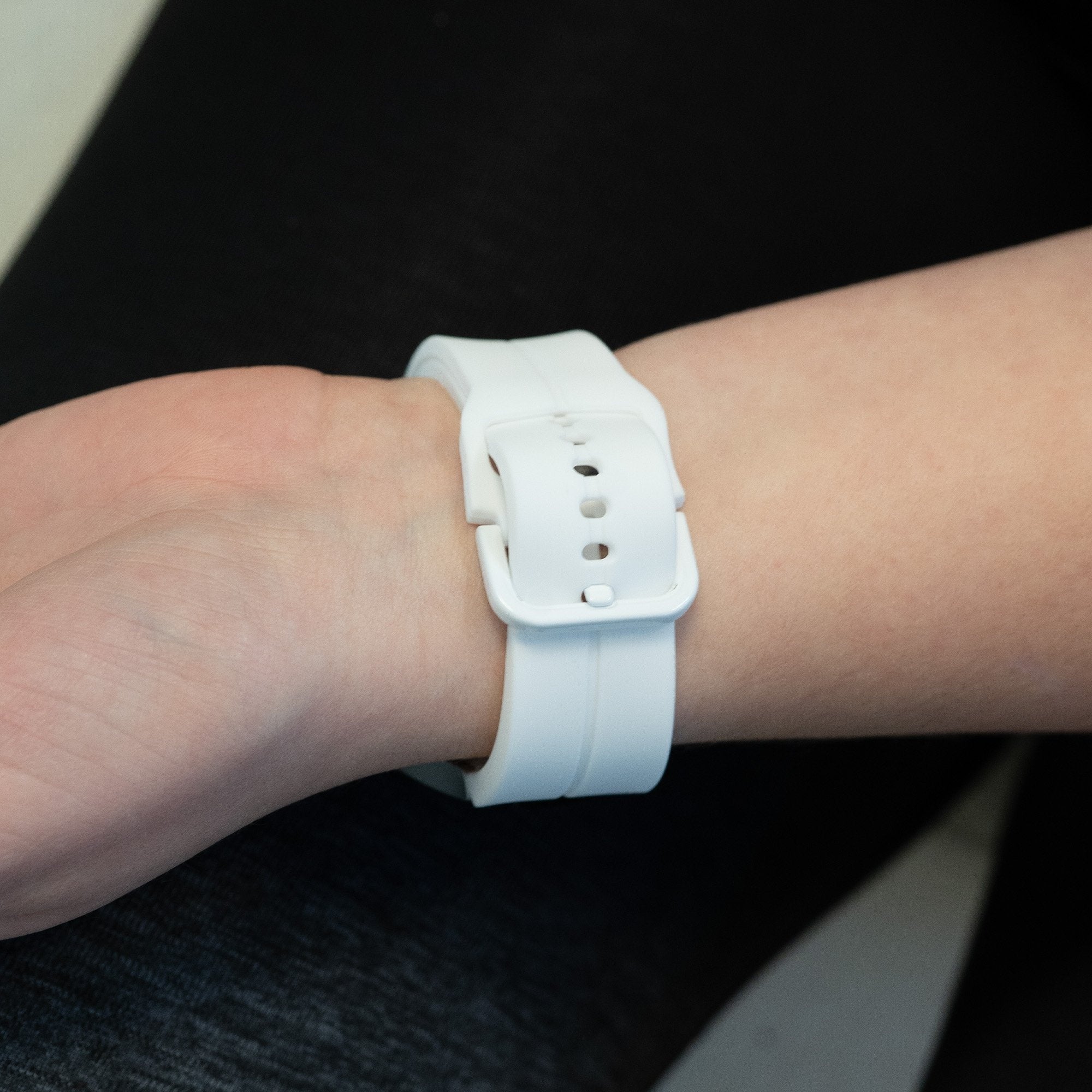 Bandz Samsung Galaxy Watch 4 40mm Silicone Strap 'Extreme' (White)