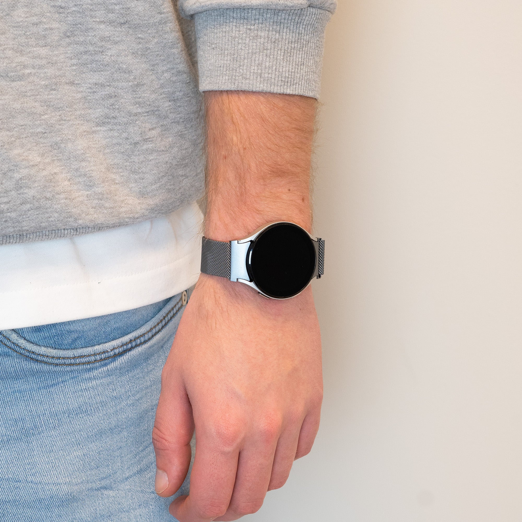 Bandz Samsung Galaxy Watch 5 - 40mm Milanese Loop Strap (Grey)