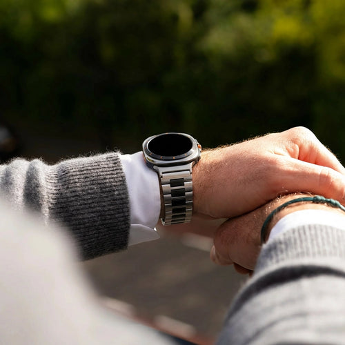 Bandz Samsung Galaxy Watch Ultra stalen schakel band 'Deluxe' (zilver/zwart)