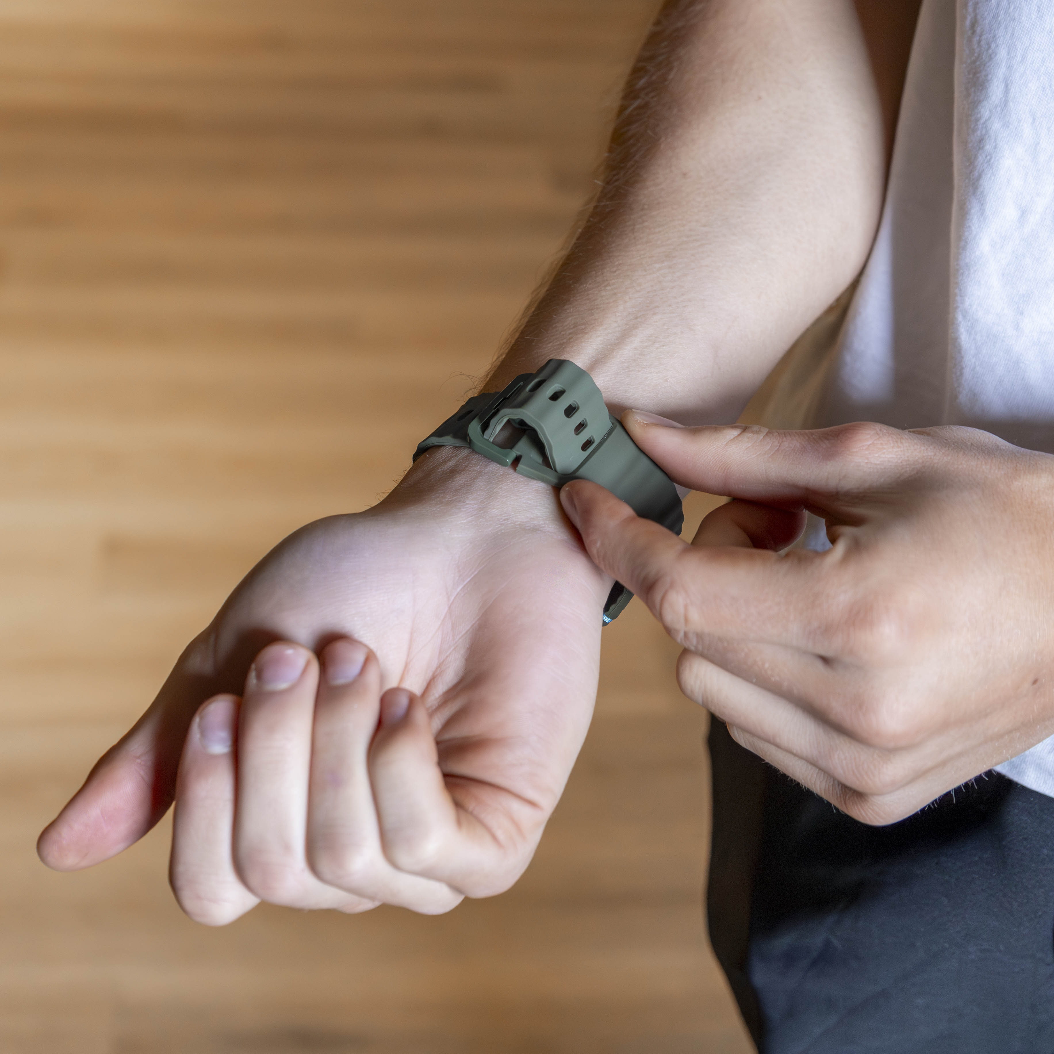 Samsung Galaxy Watch Ultra Wave Silikonarmband (Armeegrün)