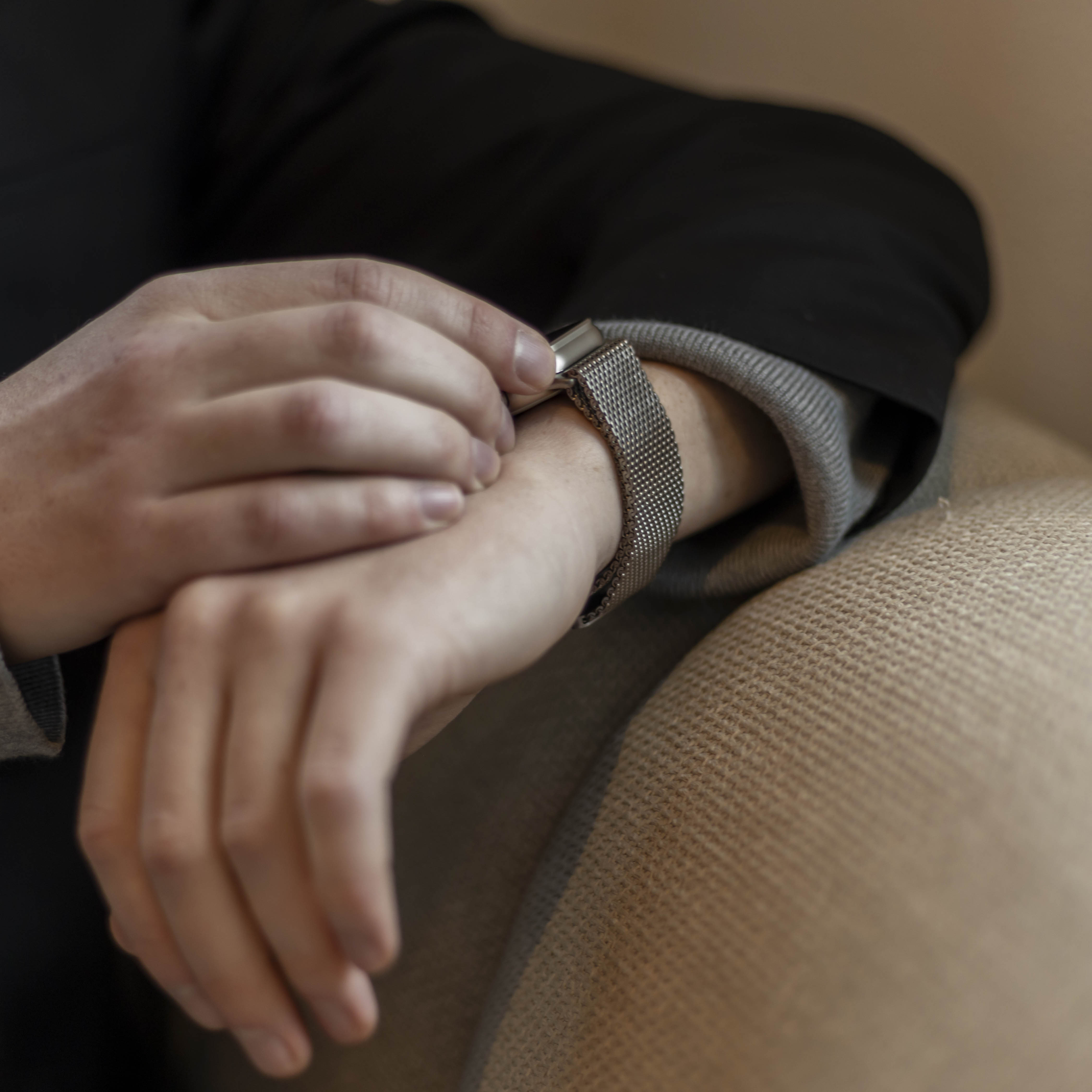 Bandz Correa Milanesa Loop con P-buckle Apple Watch (plata)