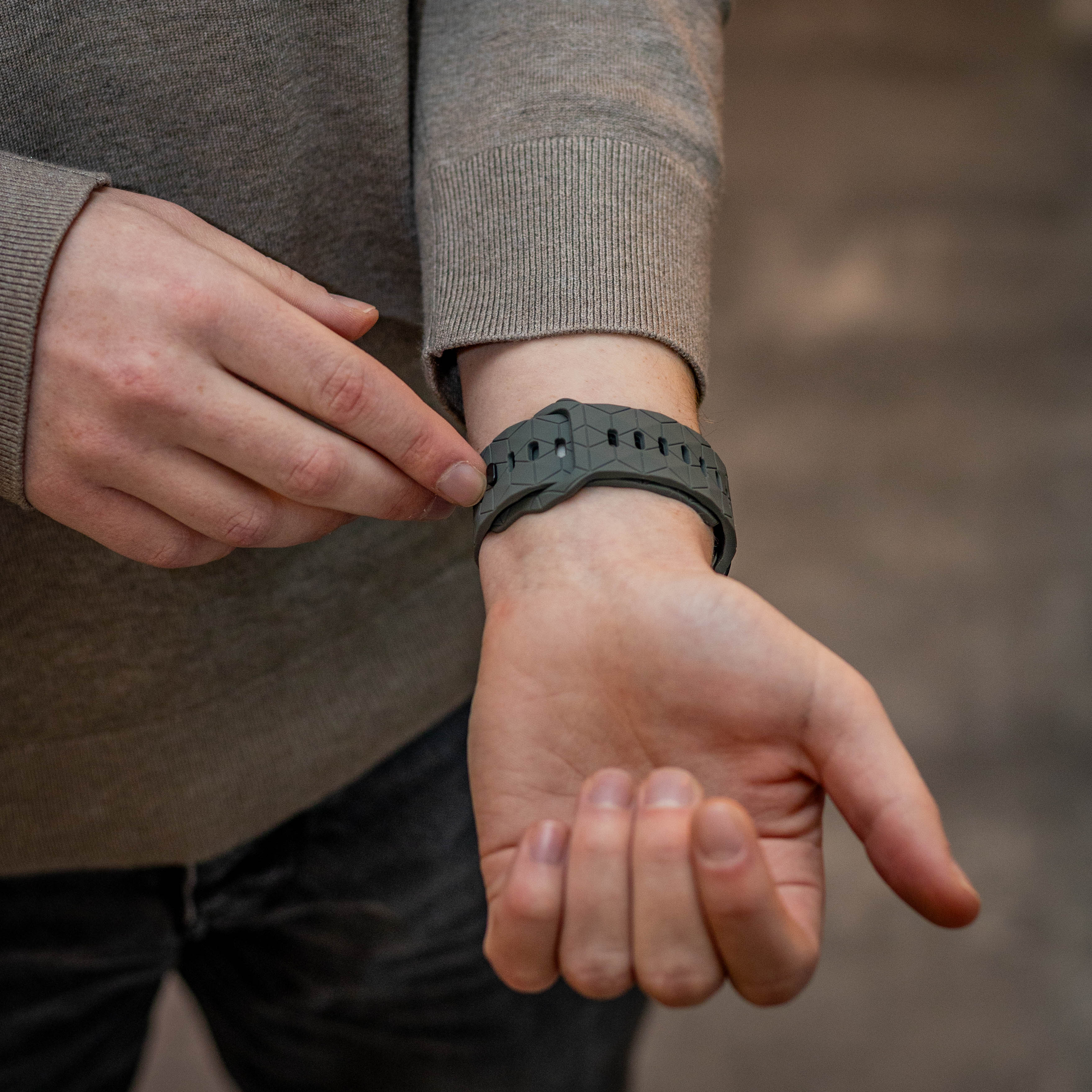 Bandz Correa silicona 'Hexagons' Samsung Galaxy Watch Ultra (gris oscuro)