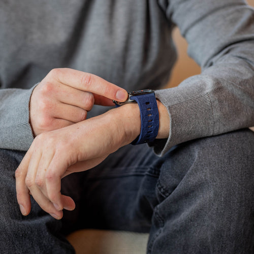 Bandz Samsung Galaxy Watch Ultra Silikonarmband 'Hexagons' (Dunkelblau)
