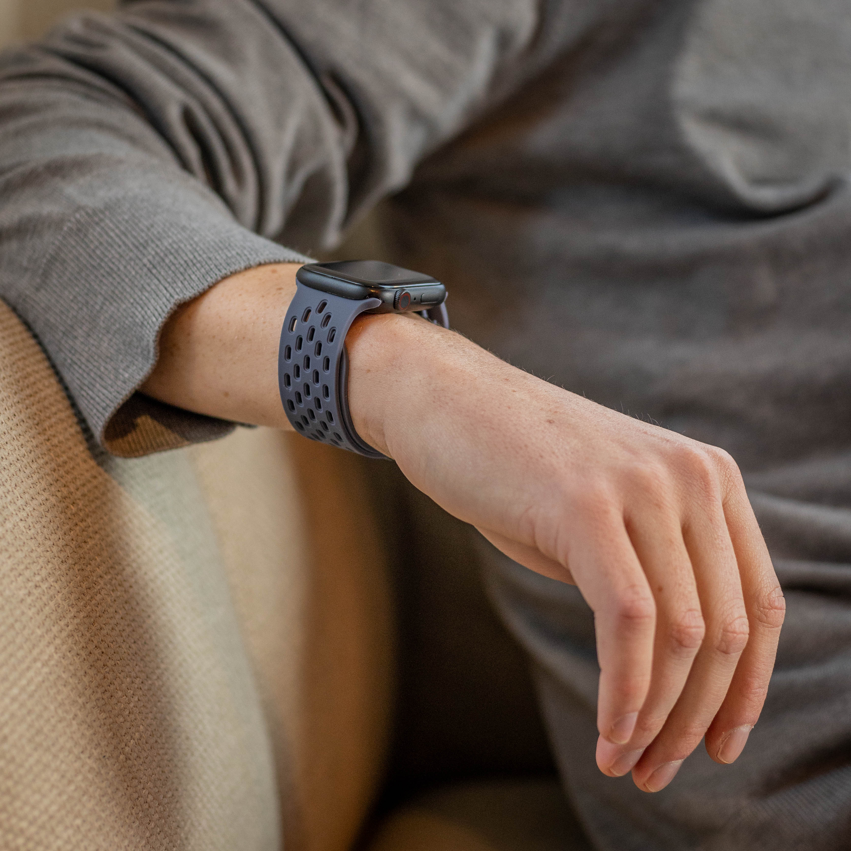 Apple Watch Silikonarmband mit P-Schnalle (Graublau)