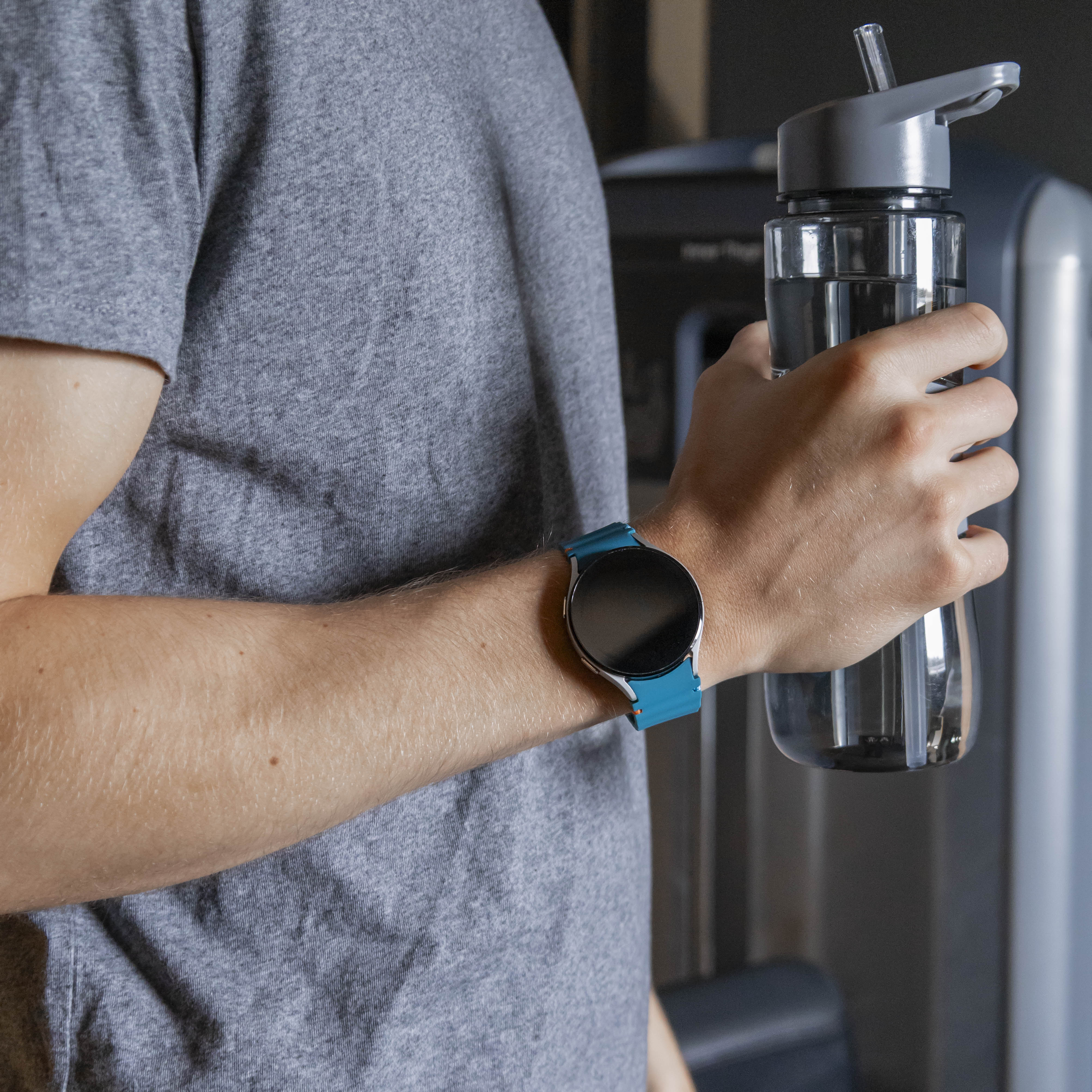 Samsung Galaxy Watch Fe mit wellenförmigem Armband (Grün/Blau)