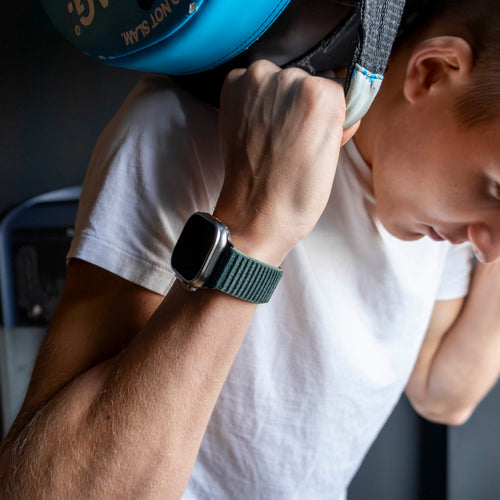 Apple Watch Ultra Wave Nylonarmband (Dunkelgrün)