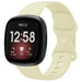 Correa silicona clásica Fitbit Versa 4 (amarillo pálido)