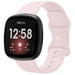 Fitbit Versa 4 Silikonarmband Classic (Hellrosa)