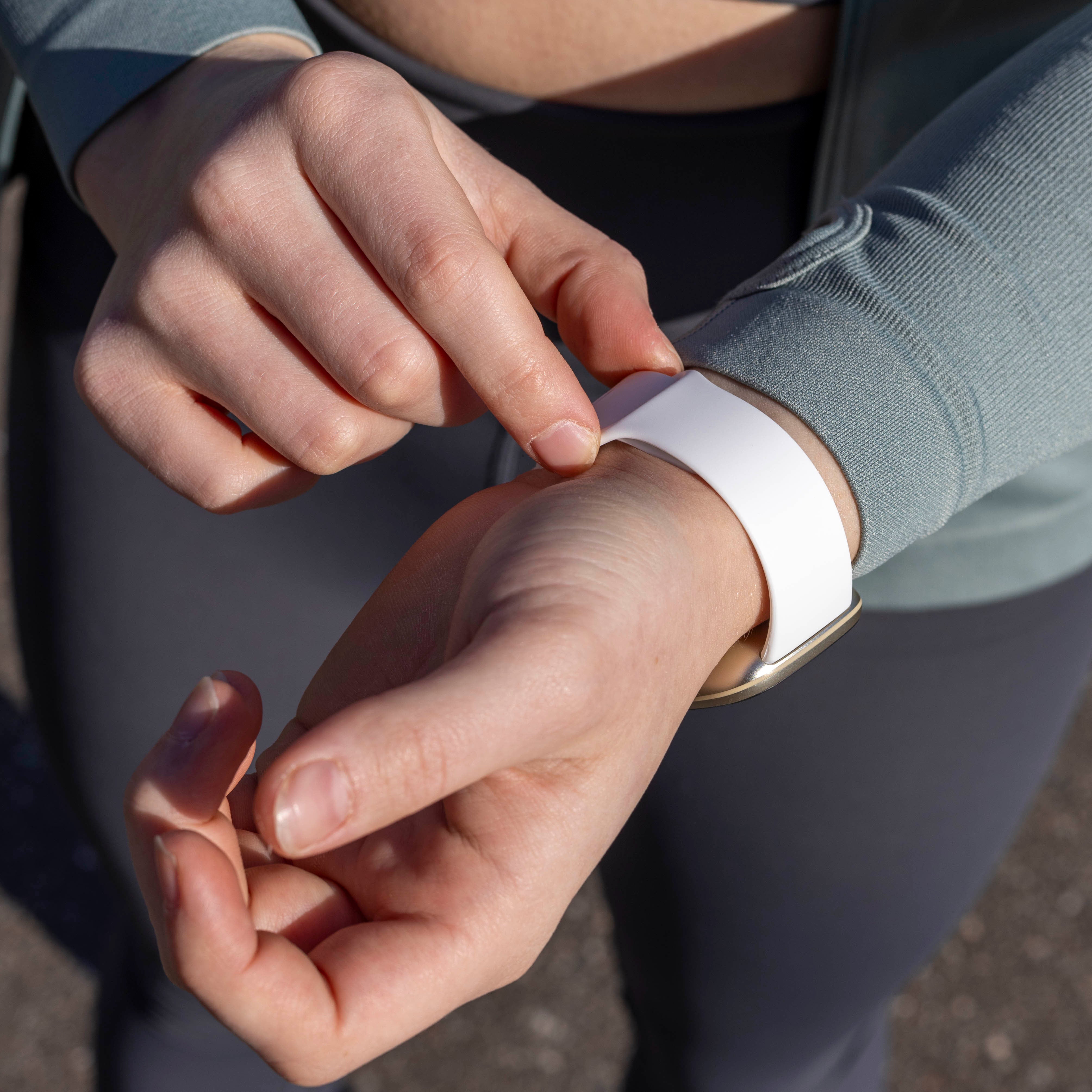 Correa silicona clásica Fitbit Versa 3 (blanco)