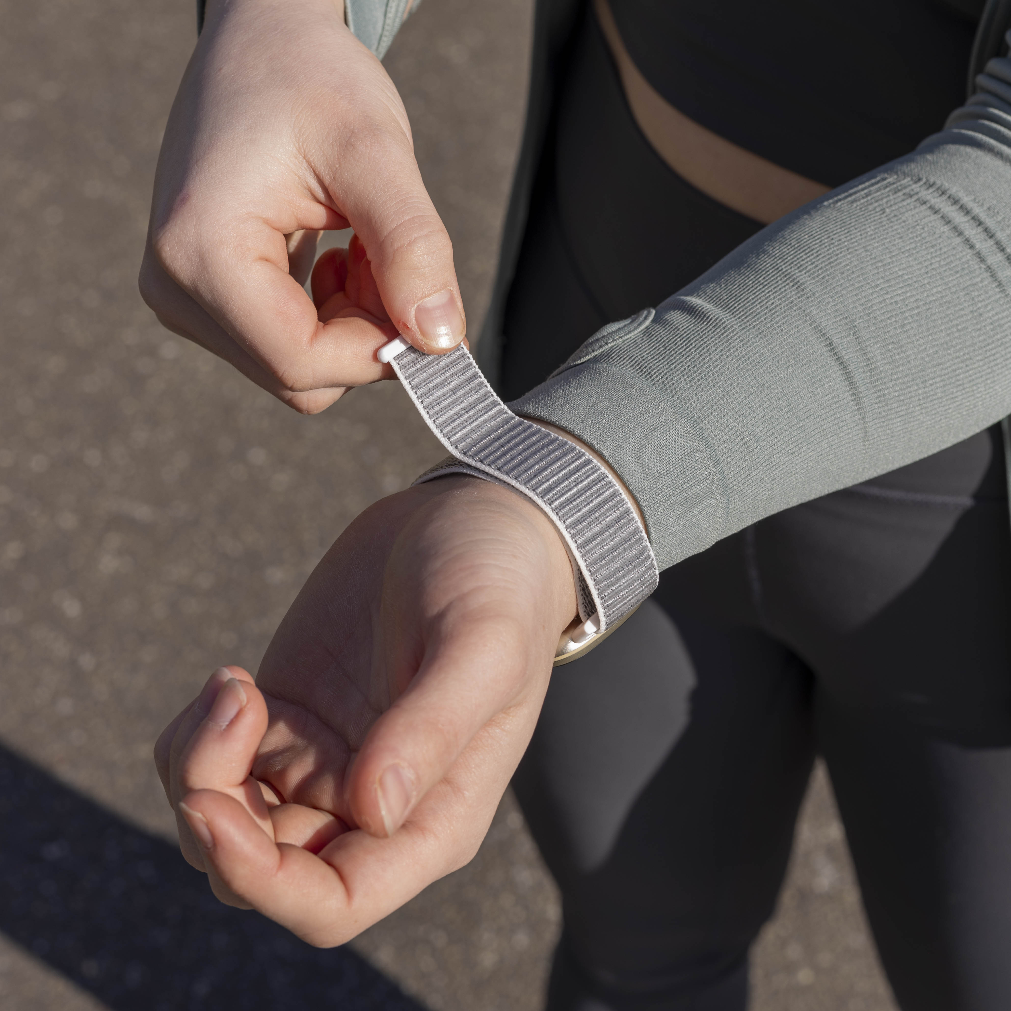 Fitbit Versa 3 Canvas Nylon Strap (Gray Mix)