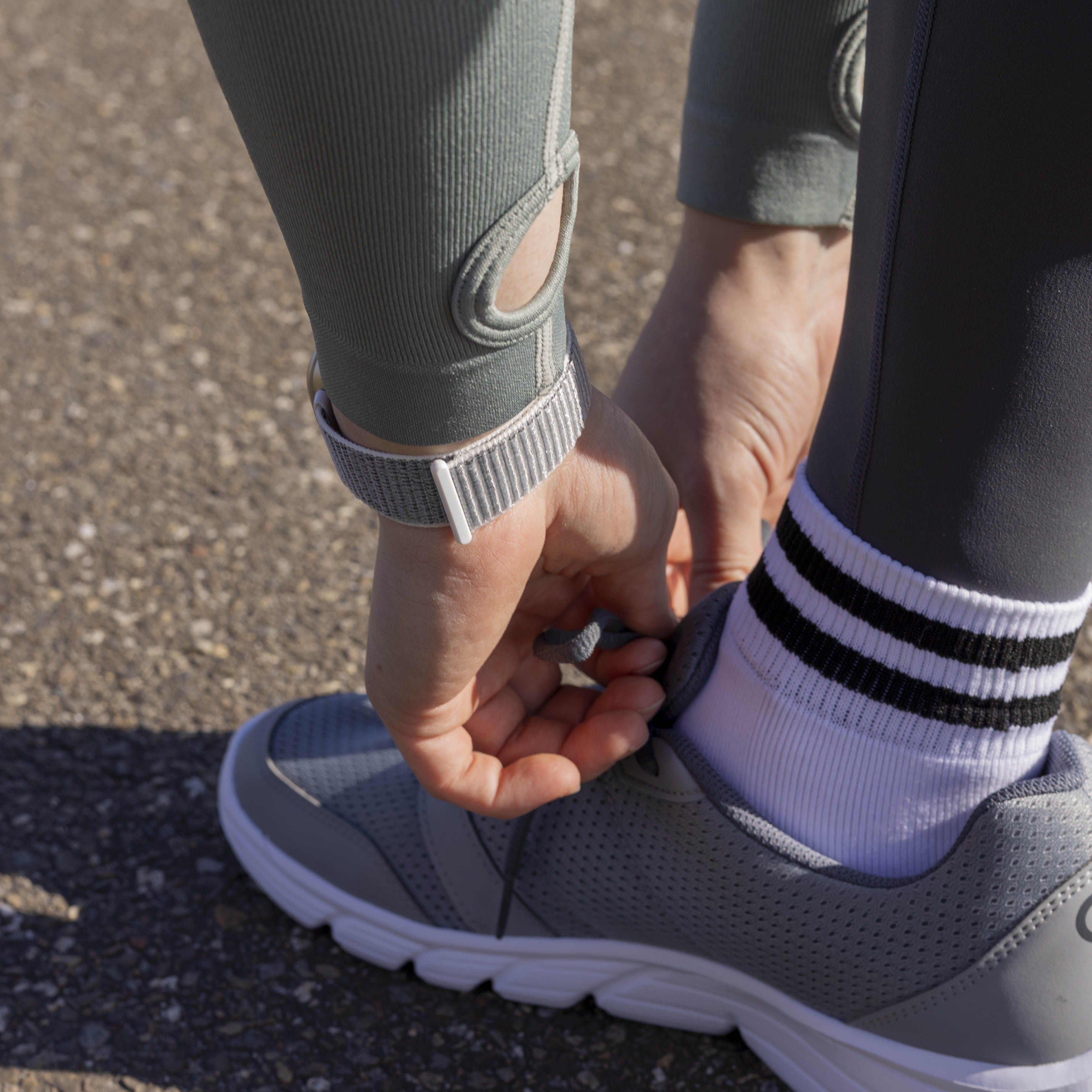 Fitbit Versa 3 Canvas Nylon Strap (Gray Mix)
