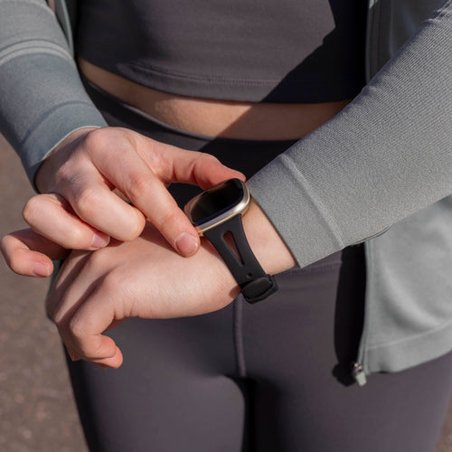 Fitbit Versa 3 Luxus-Silikonarmband (Schwarz)