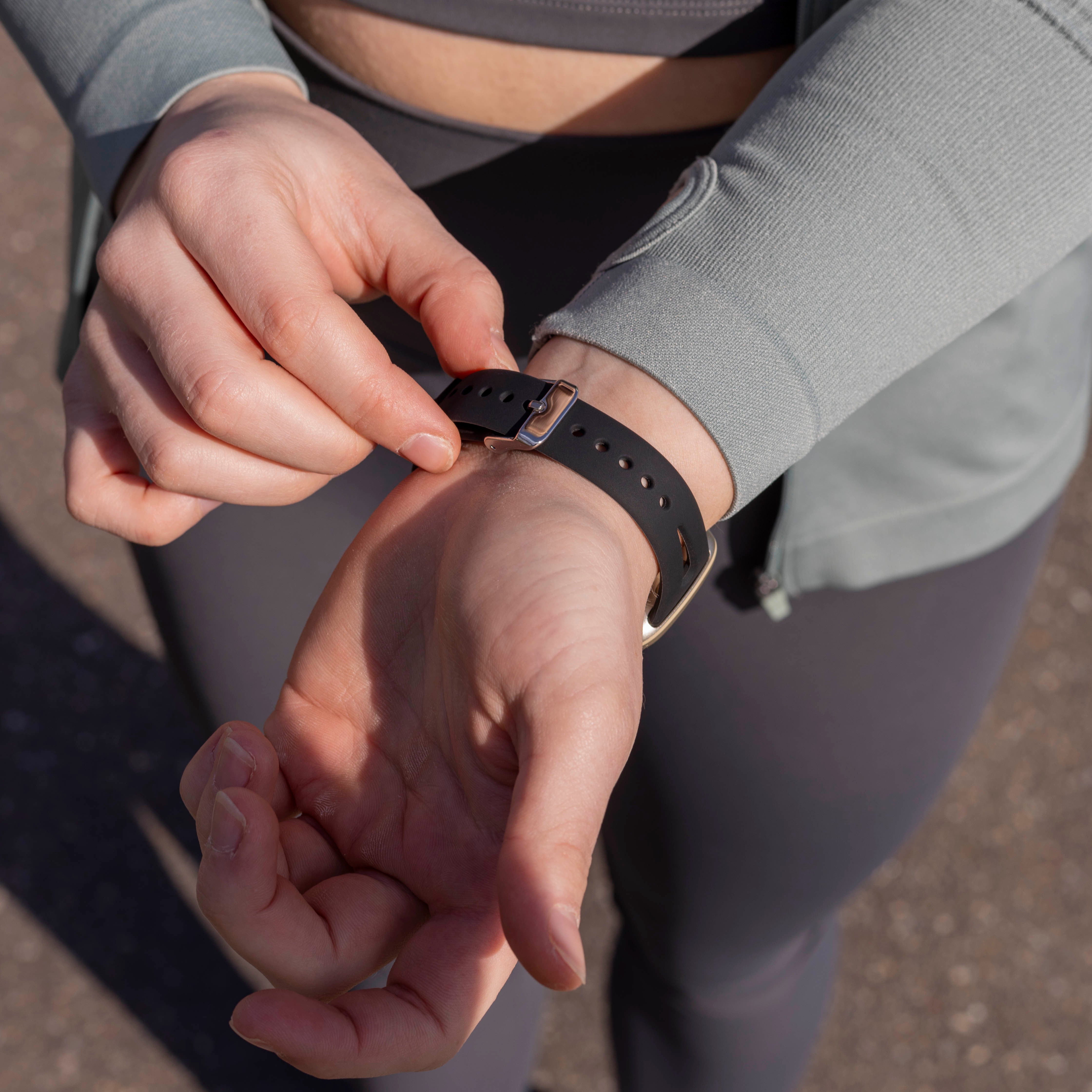Correa silicona lujo Fitbit Versa 3 (negro)