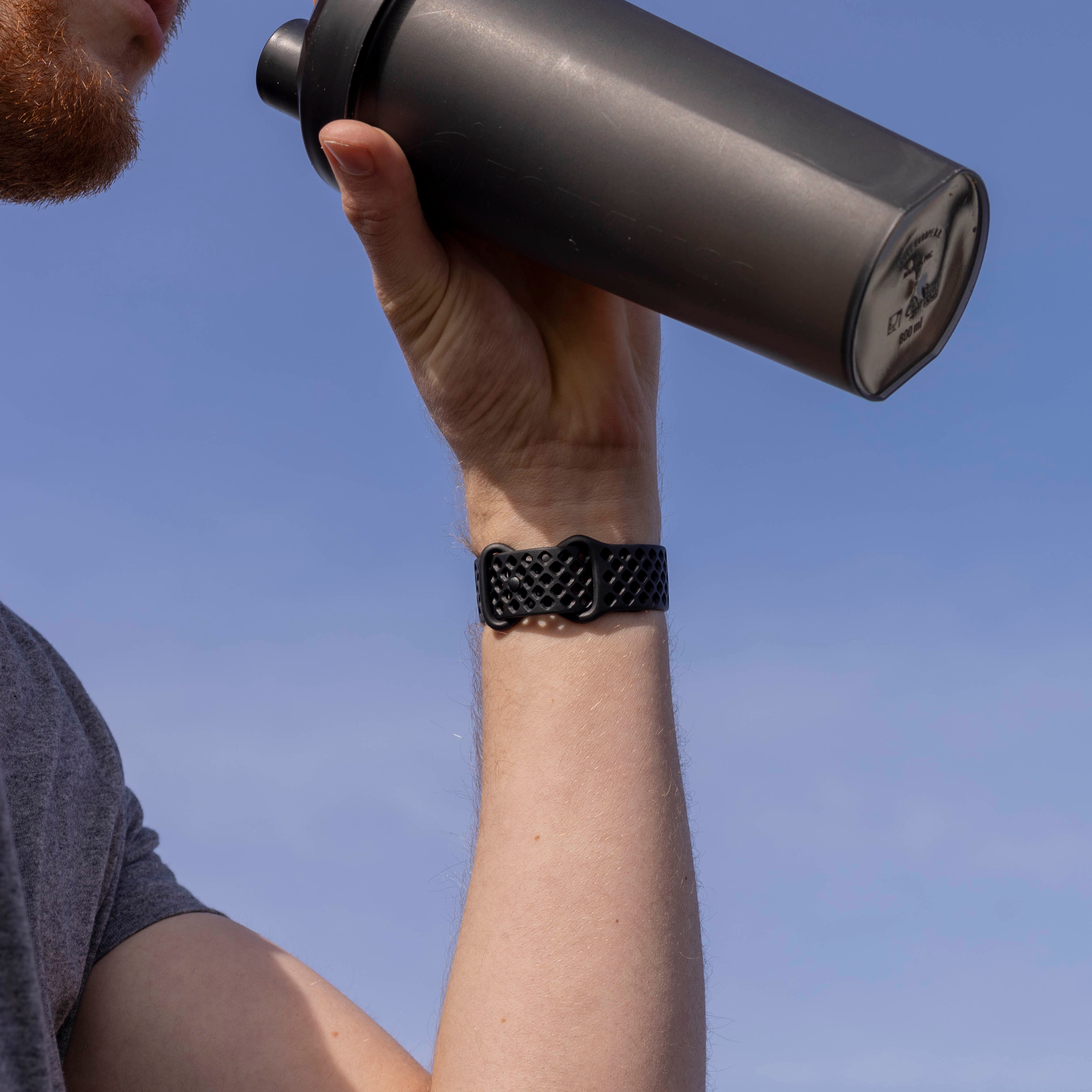 Correa silicona con agujeros Fitbit Versa 3 (negro)