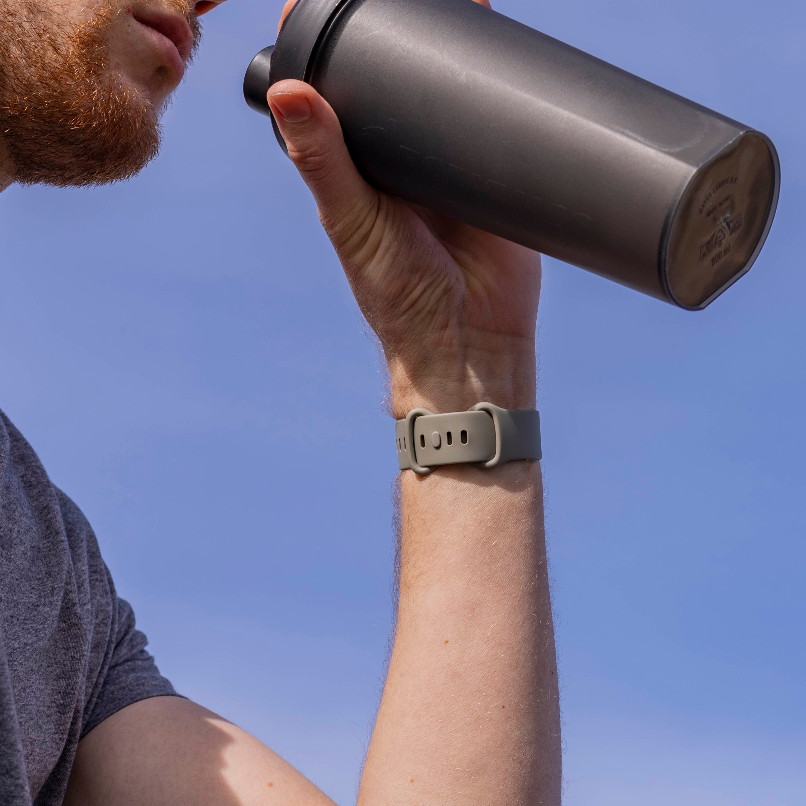 Fitbit Sense 2 siliconen classic bandje (grijs)