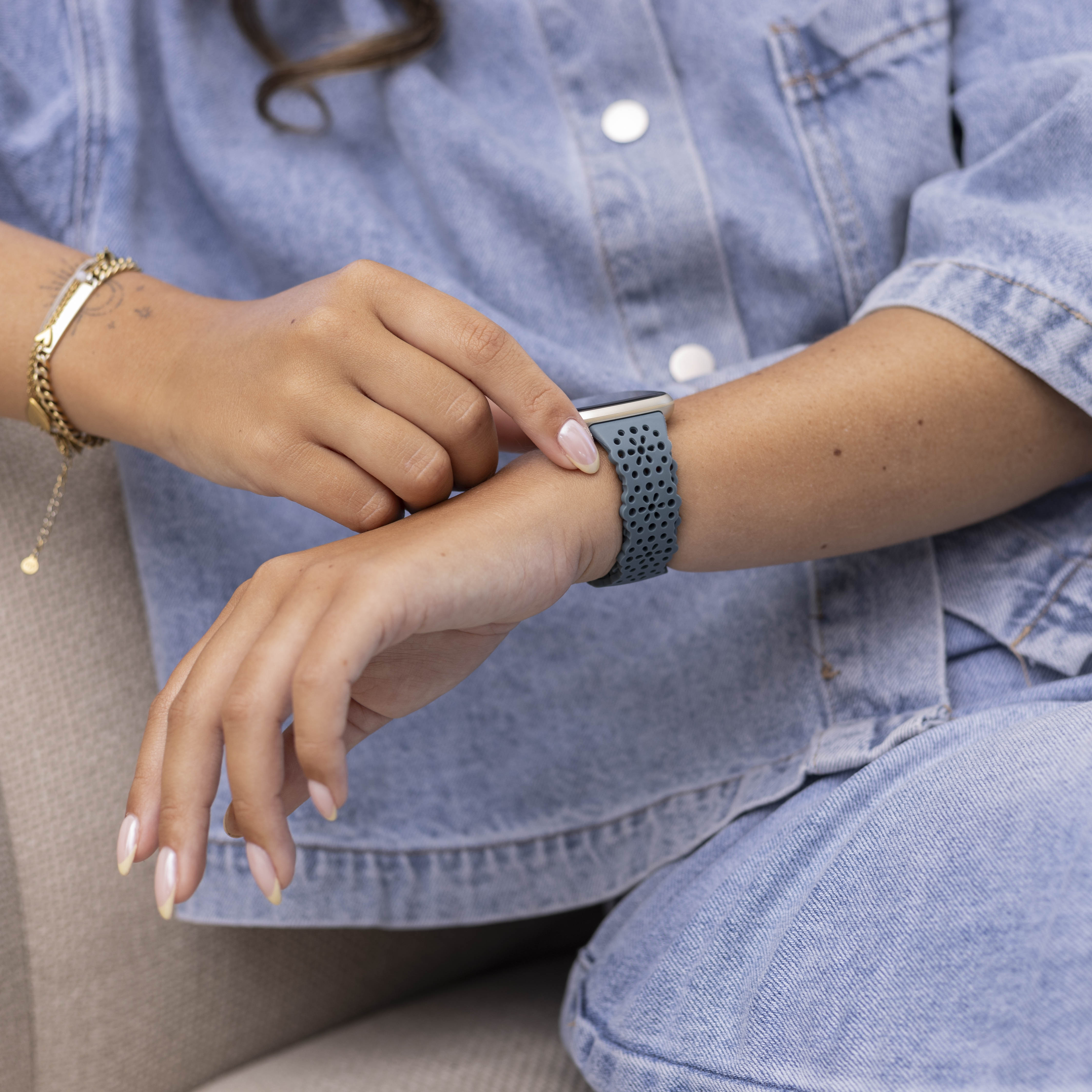 Correa silicona con estampado Fitbit Versa 3 (gris-azul)